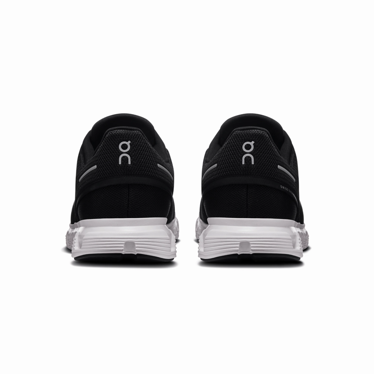 On Running Men's Cloud 6 Black/White Gym Equipment Smooth Landing