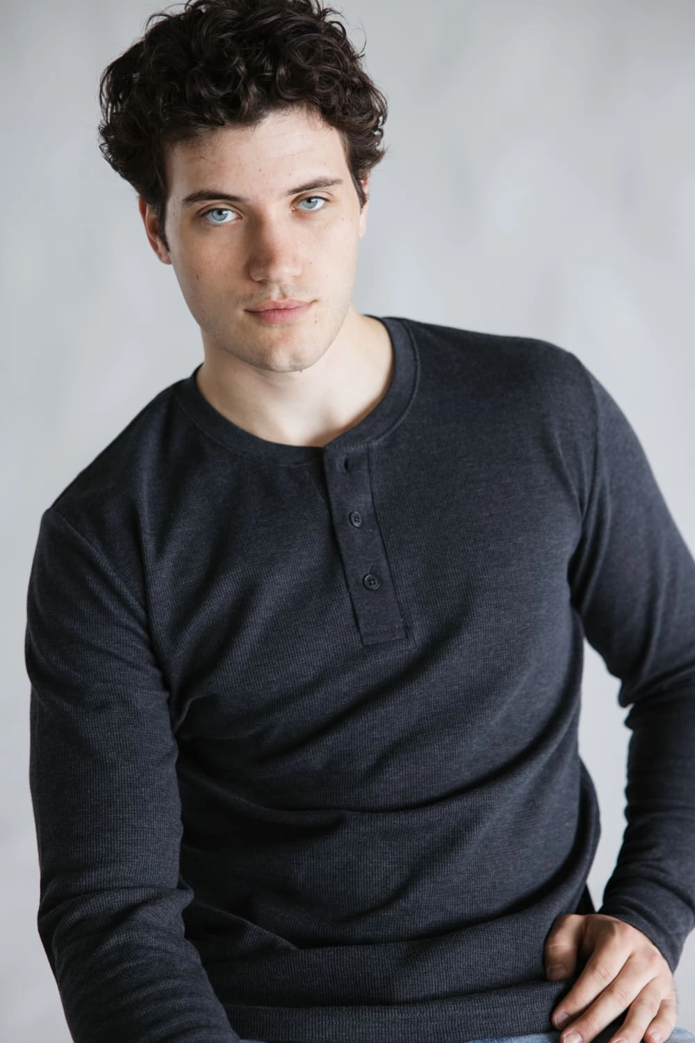 TemperatureControl Fabric 1897 Original Solid Henley Thermal Long Sleeve Shirt for Men in Charcoal | DLST046-CHARCOAL