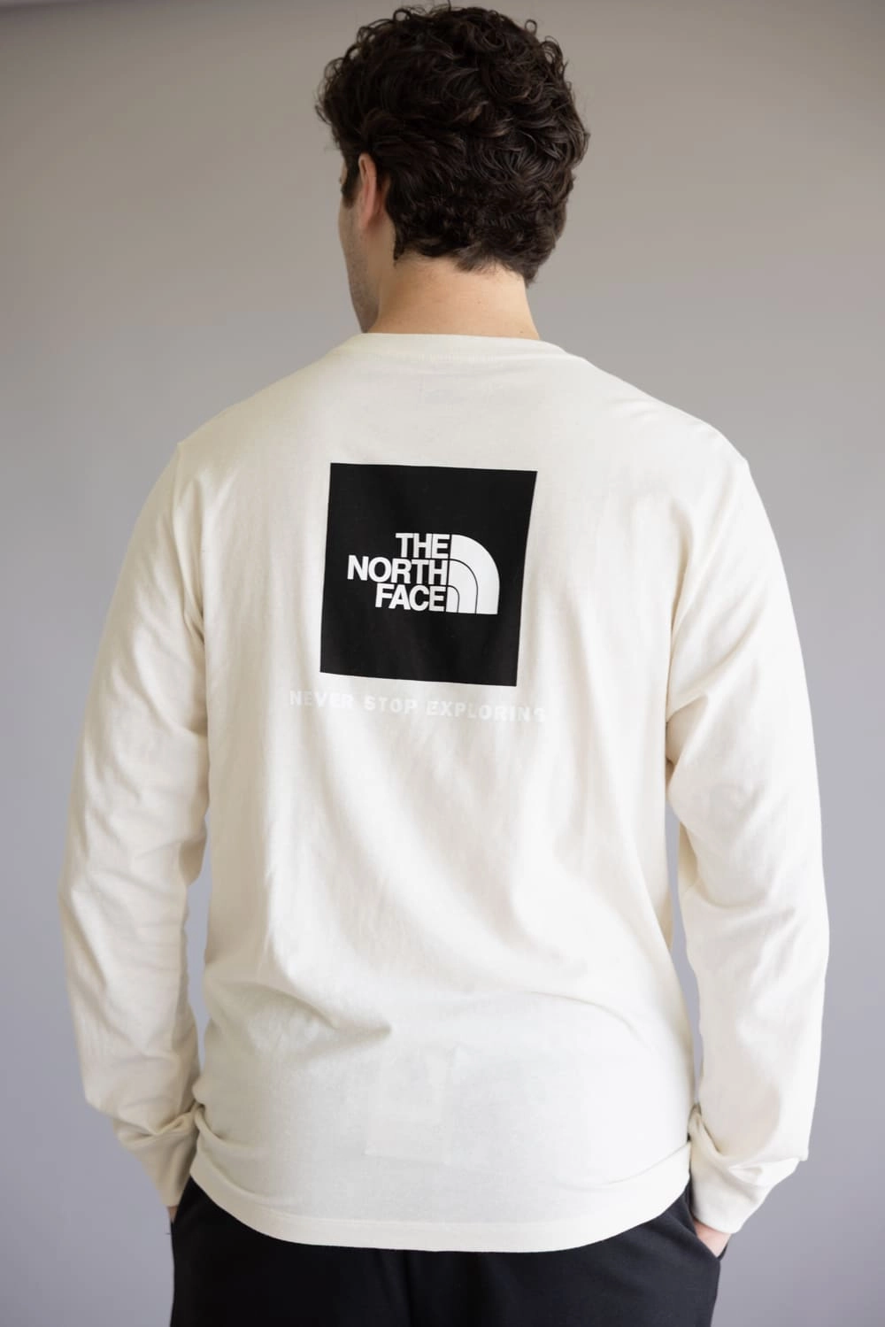 The North Face Box Graphic Long Sleeve T-Shirt for Men in White Dune | NF0A8B68-QLI Effortless Comfort Smart Layering