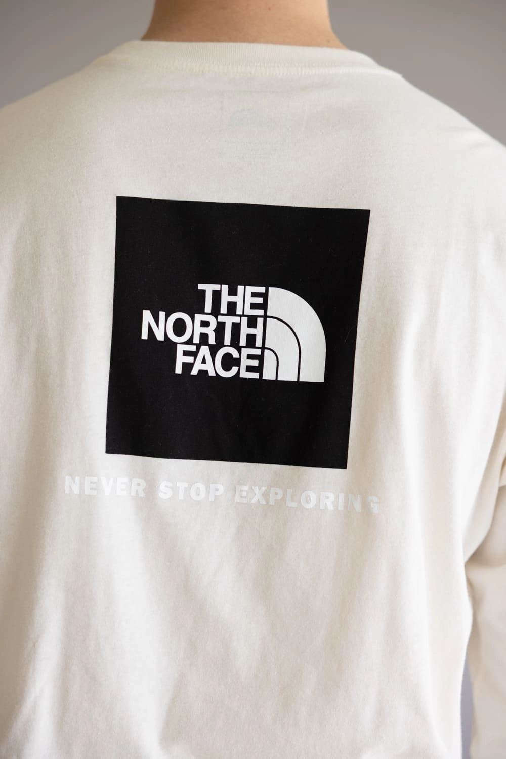 Relaxed Style Classic Style Trend The North Face Box Graphic Long Sleeve T-Shirt for Men in White Dune | NF0A8B68-QLI