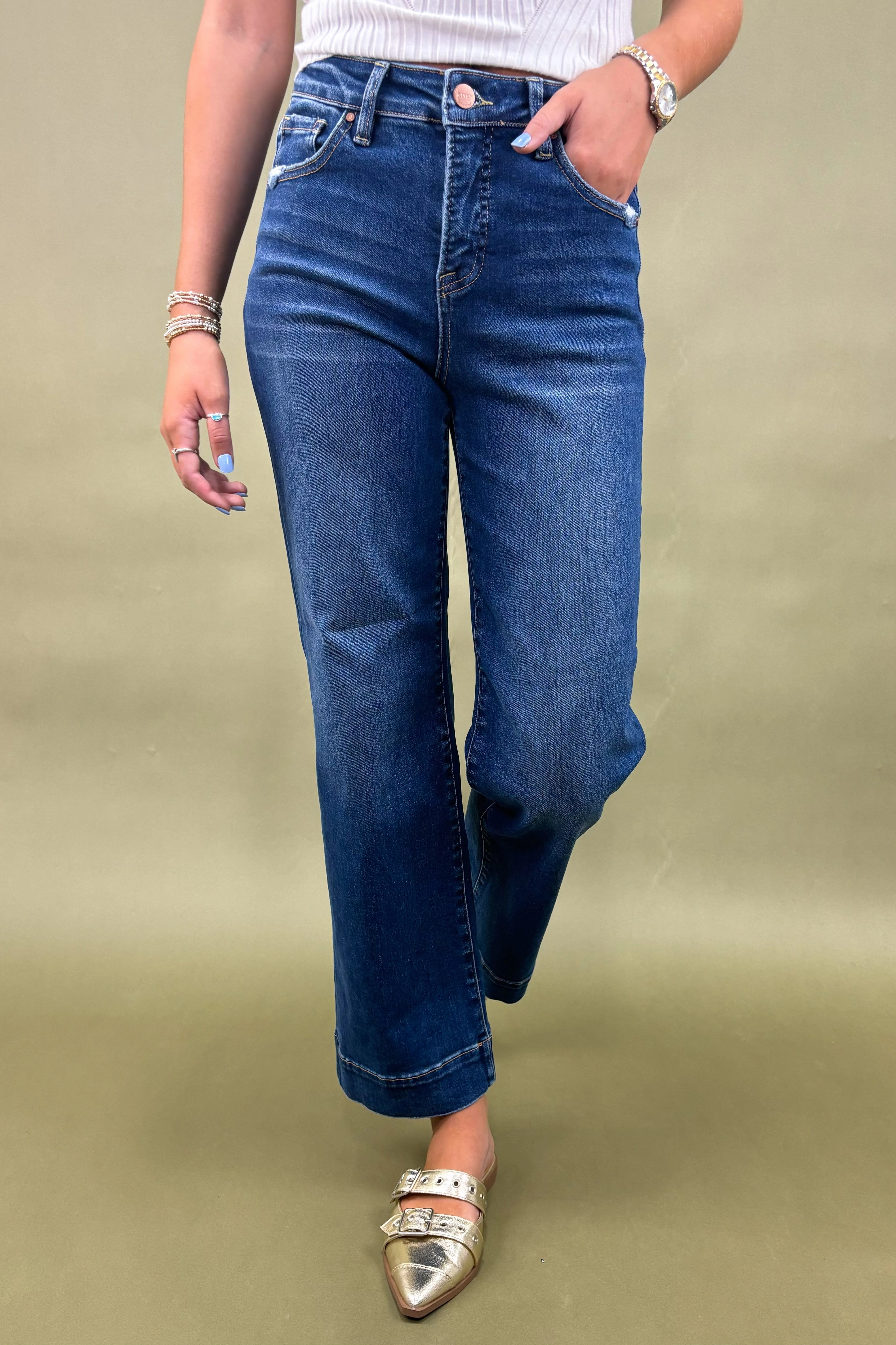 The Posie Straight Leg Jeans Ergonomic Cut Weekend Wear