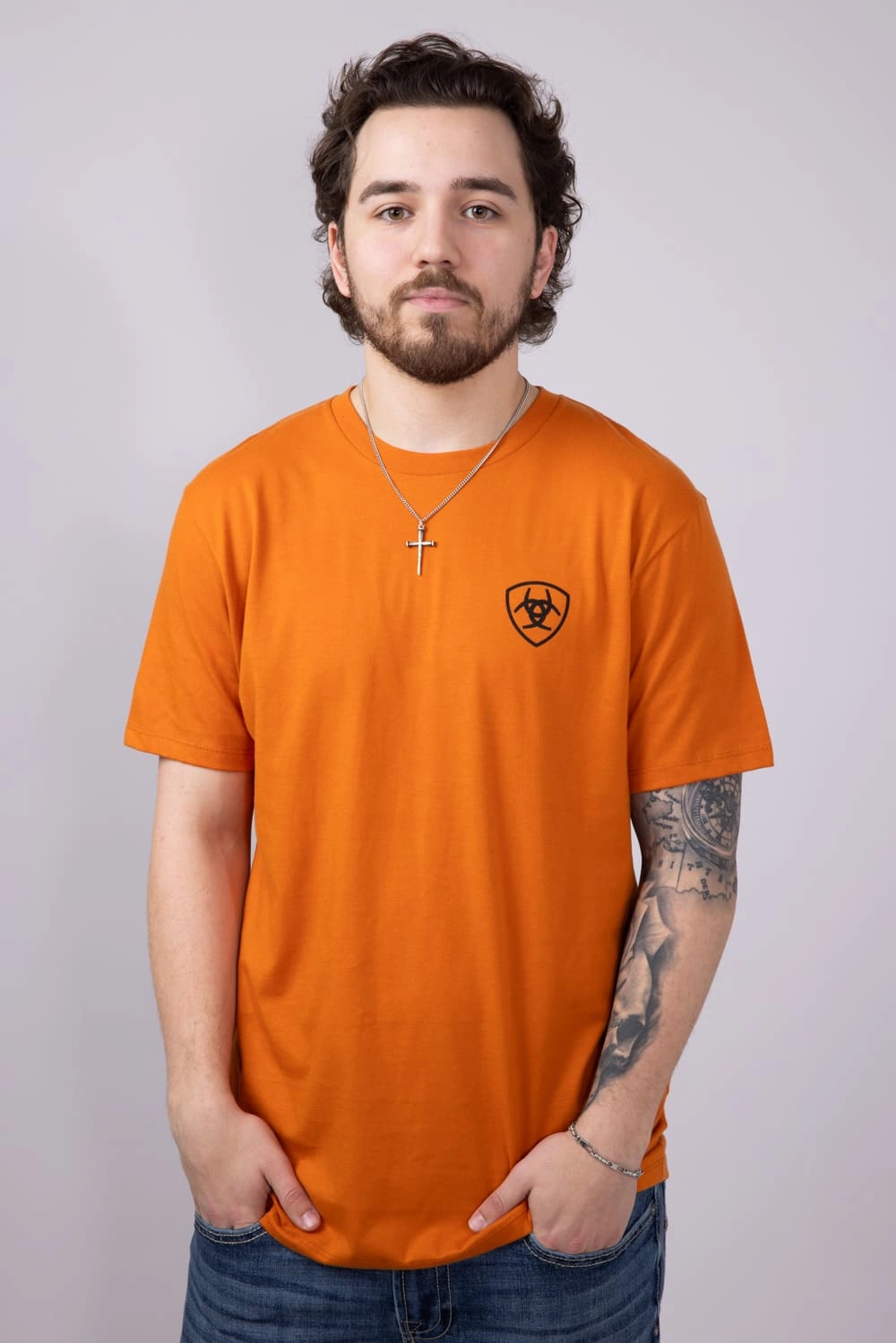 Relaxed Style Ariat Barb Shield T-Shirt for Men in Rust | 10054774-RUST