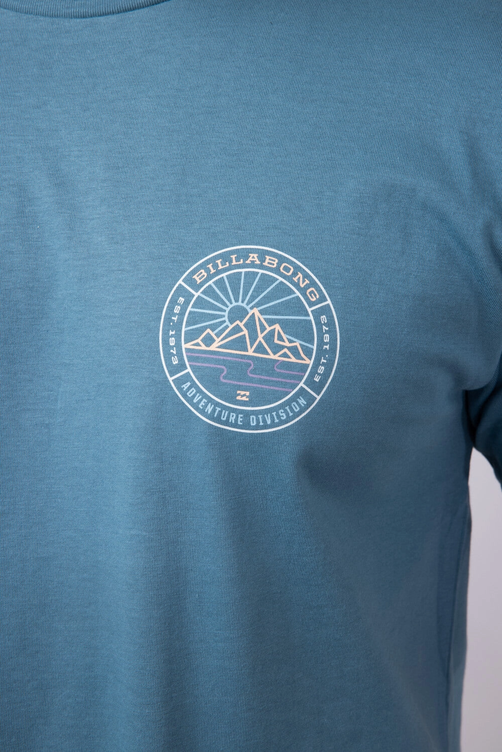 Timeless Appeal Basic Layering Billabong Rockies Adiv T-Shirt for Men in Glacier Blue | 24A501540-GLB