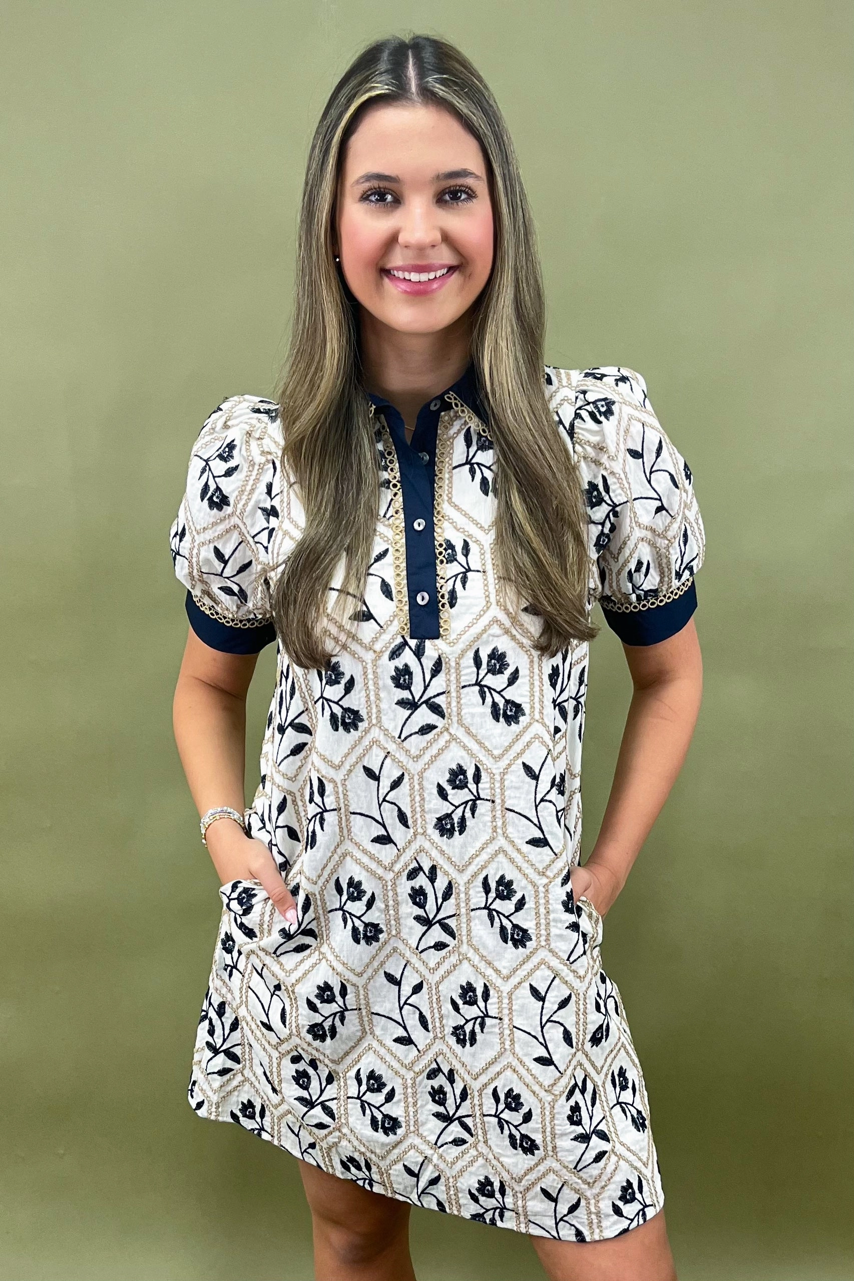 Elegant Line Luxury Feel Bluebell Charm Collared Mini Dress