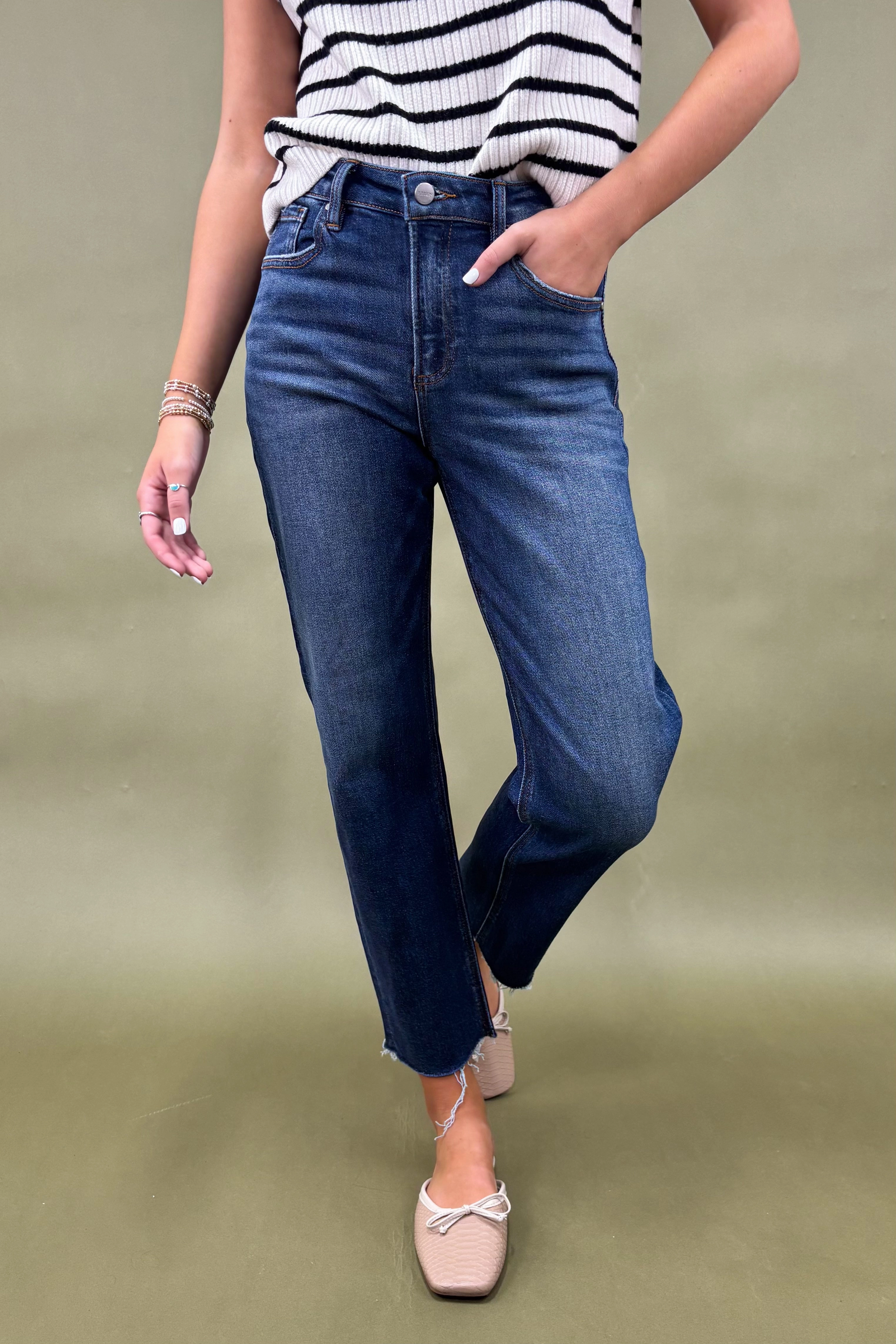 The Shirley High Rise Slim Barrel Risen Jean Quick Wear Fit