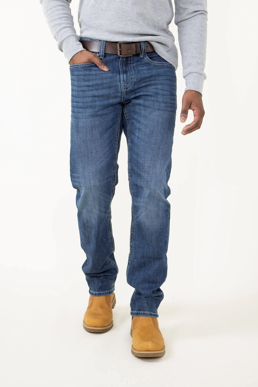 Axel Jeans Bobby Athletic Straight Jeans for Men | AXMB0039-TRUMBALL Unfaded Hemline