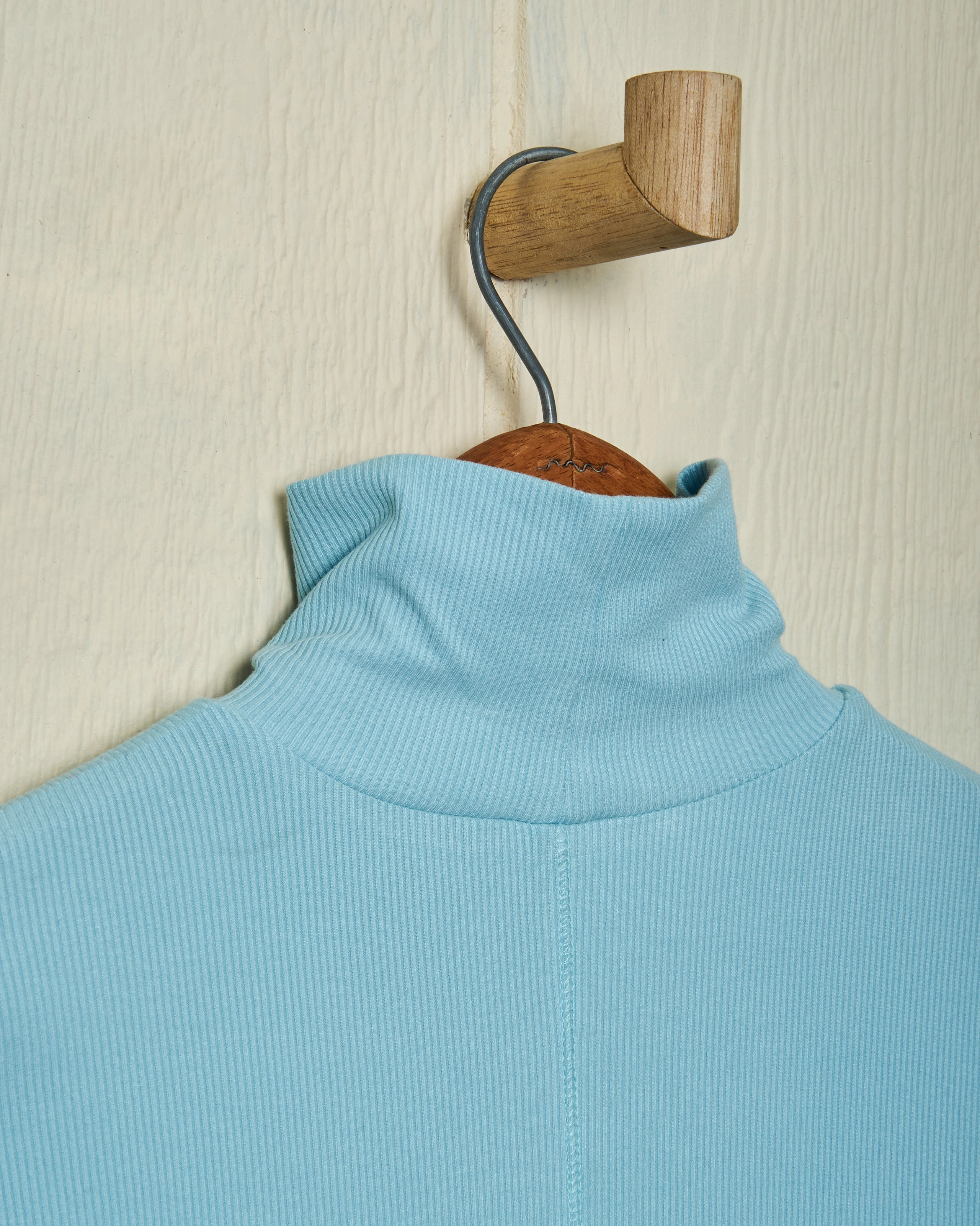 Chelsea Ribbed Knit Top in Aqua BreathableMeshInsert