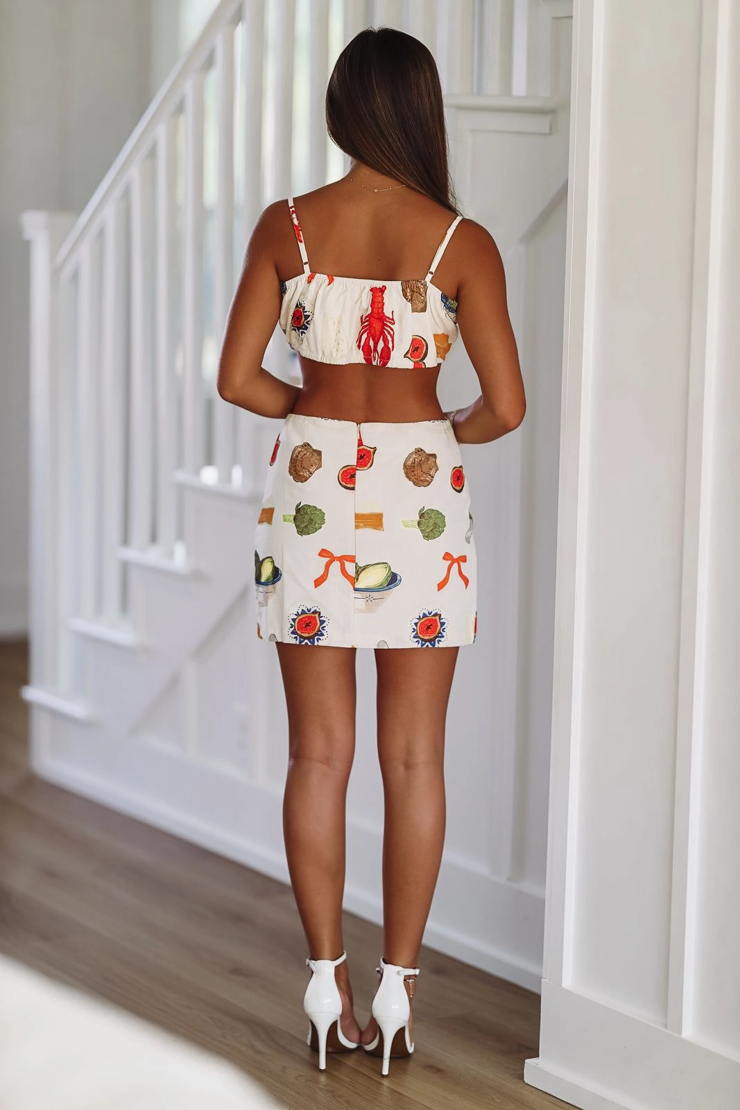 Anti Pill Finish PortableOption Cape Cod Clam Bake Crop Top - Cream