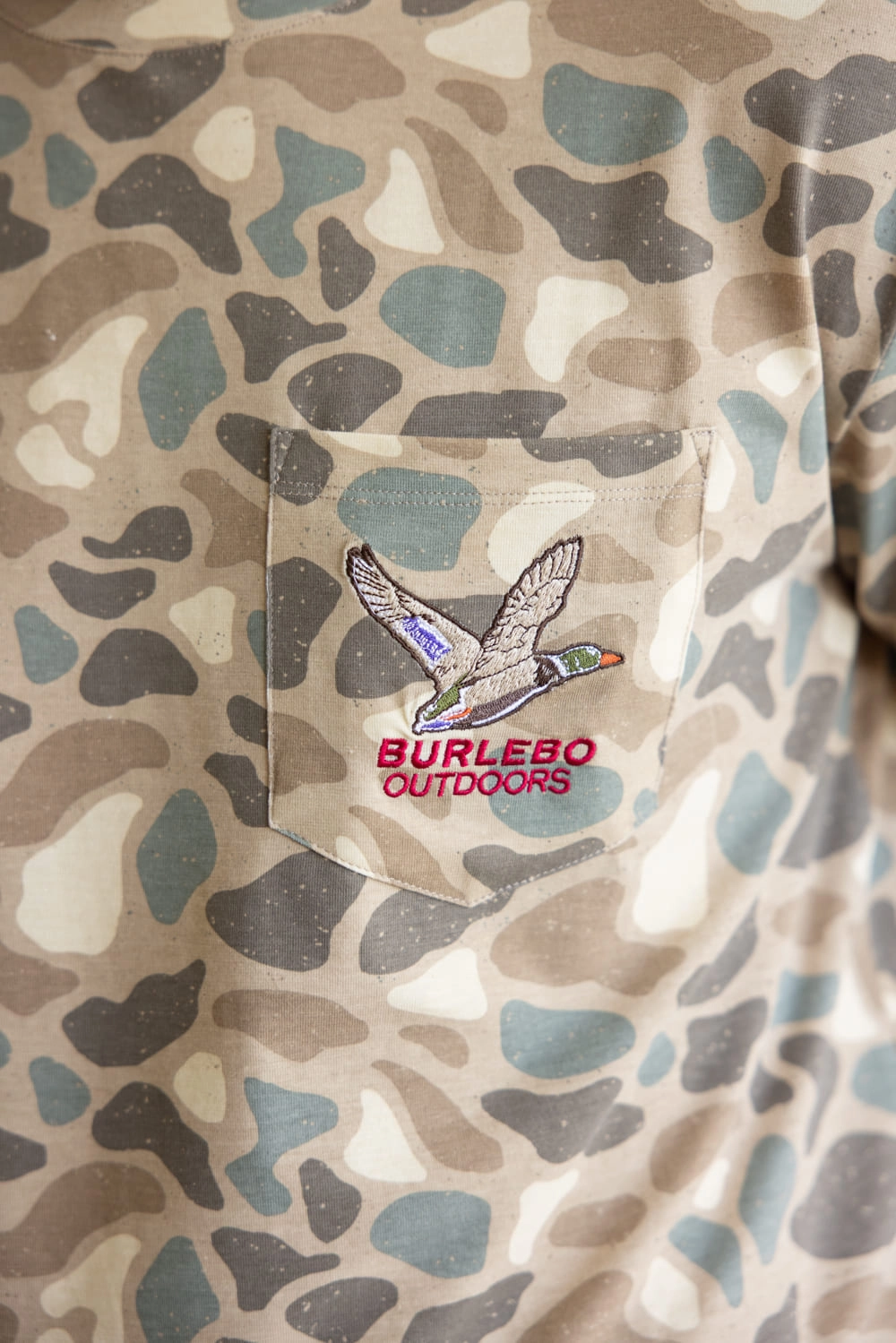Relaxed Waist Active Layer Fit Burlebo Chest Pocket T-Shirt for Men in Pintail Camo | SST-SS - FLYING MALLARD POCKET