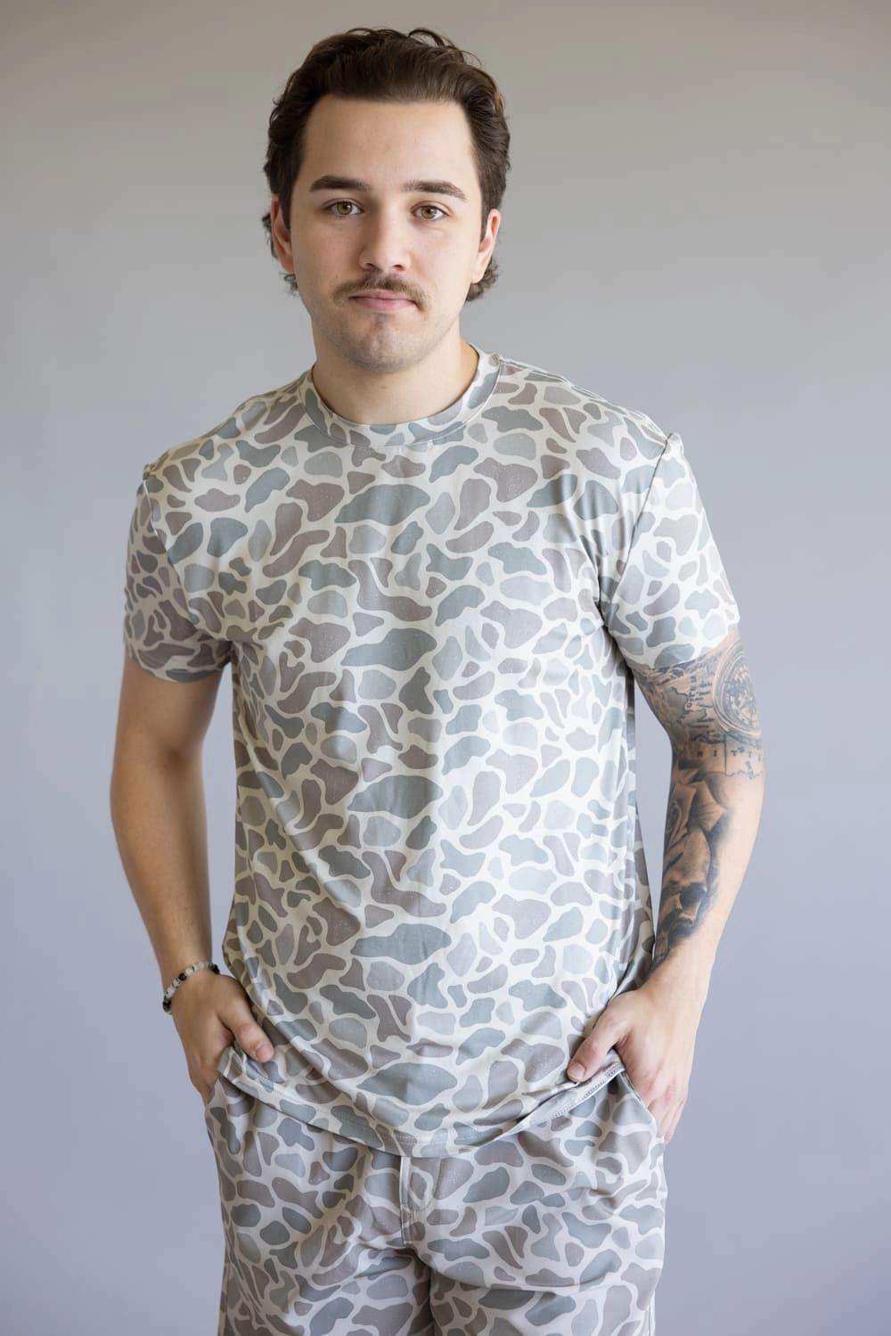 Anti Pilling Treatment Holiday Outfit Style Burlebo Go To T-Shirt for Men in Camo  | GTT-CDC-CAMO