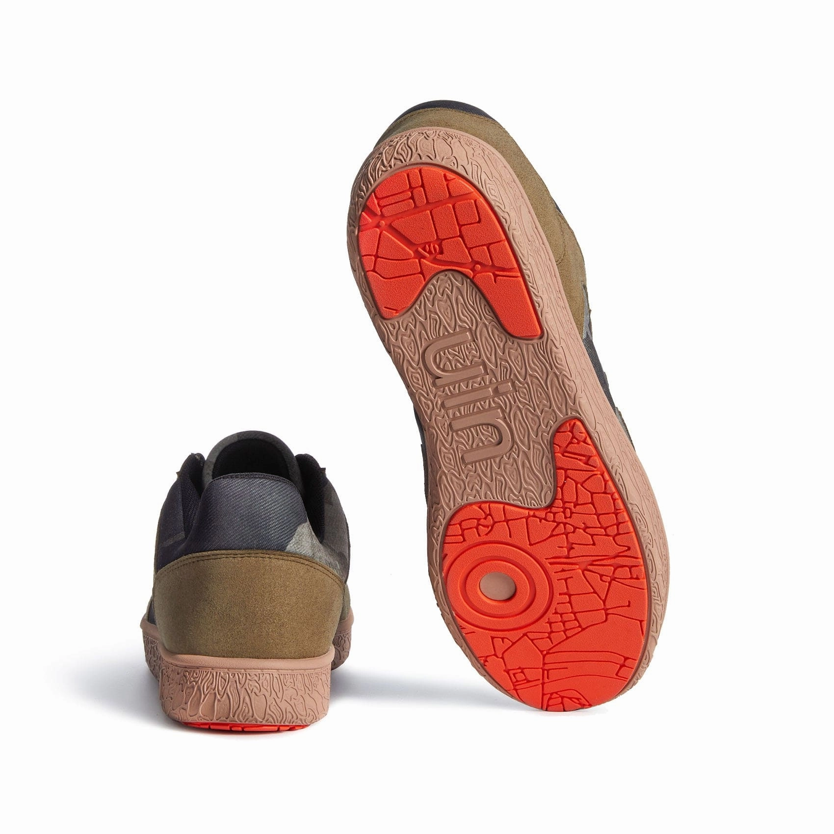 Camo Chic Avila I Men Sustainable Production Process