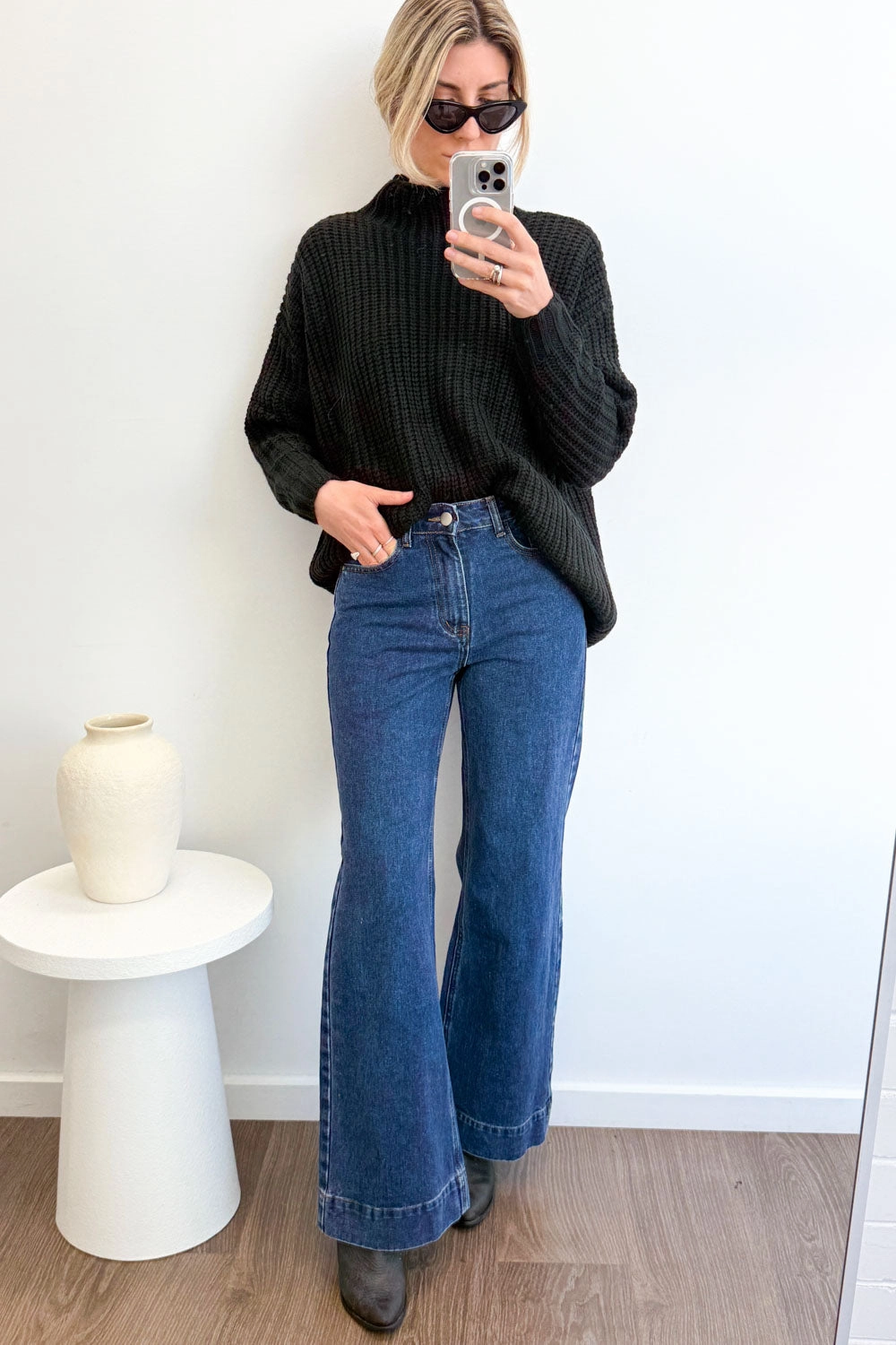 Laser Cut Perforations Roomy Shape Maggie Jeans