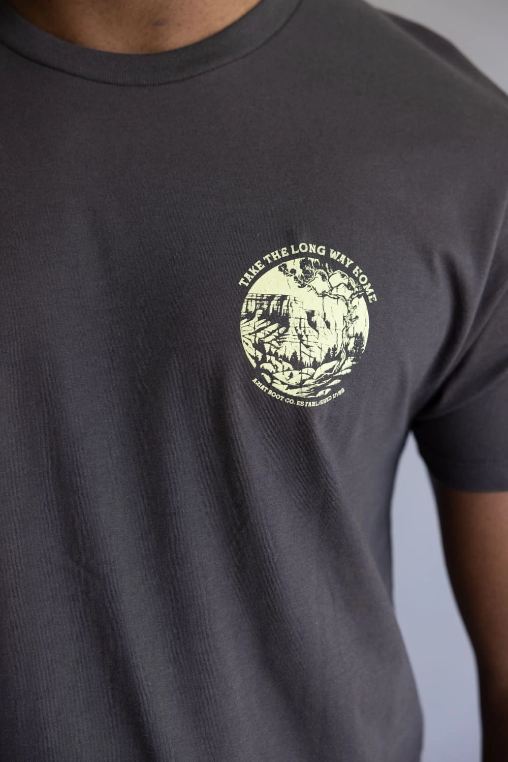 Ariat Take The Long Way Home T-Shirt for Men in Vintage Black | 10058885-VINTAGEBLACK Trendy Look Soft Design