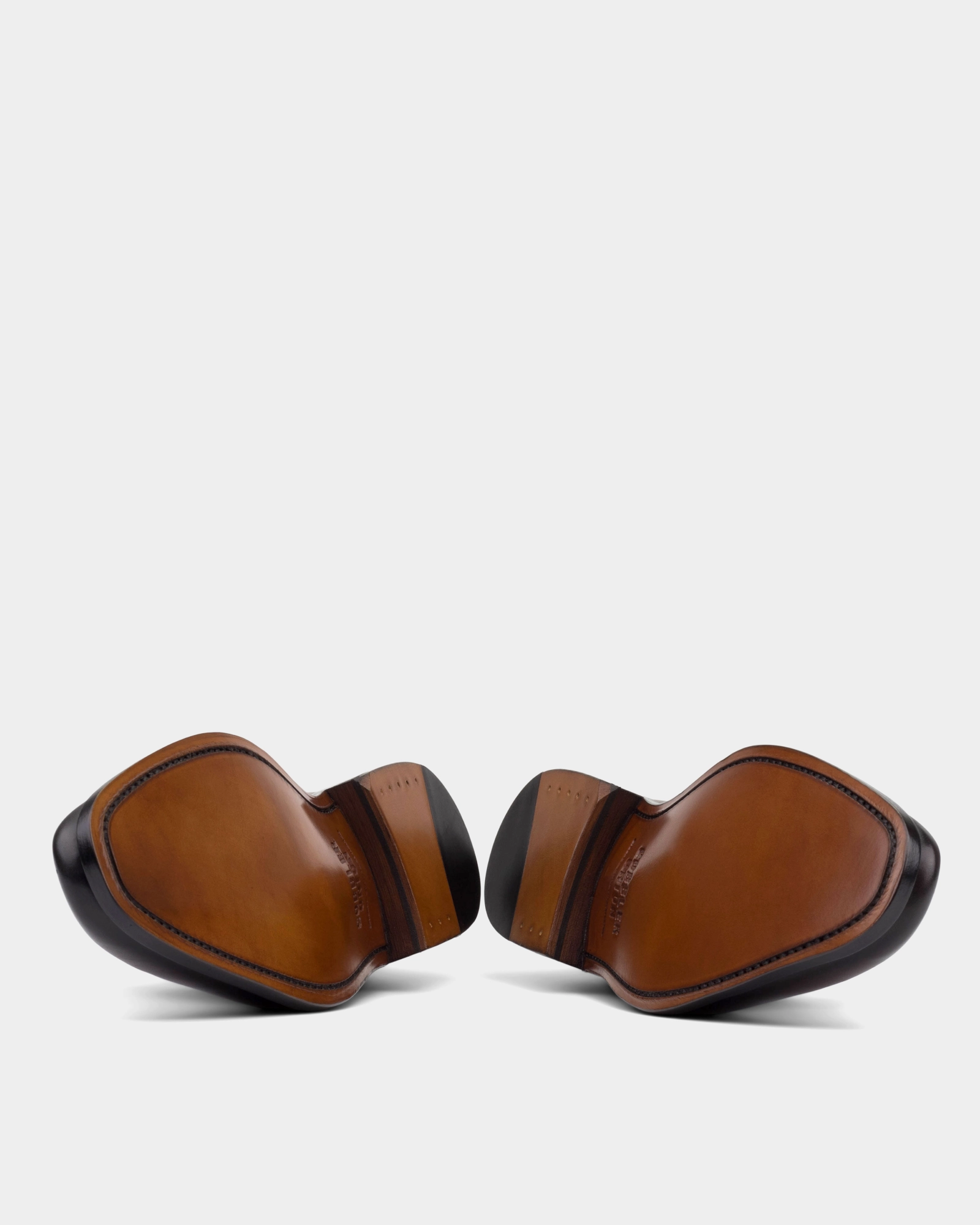 Alex Brown Wingtip Derby - 722 Light Flexibility