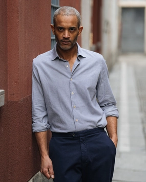 Bold Hue Lace Accent Venosa