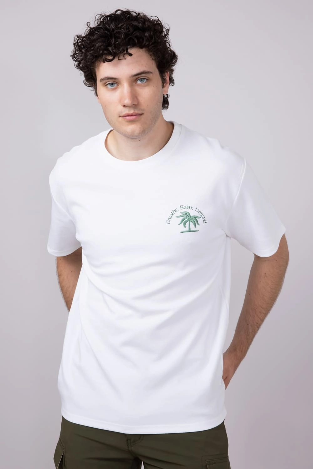 Green Palm Tree T-Shirt for Men in Off White | CKTS C161 Perfect Layer Perfect for Outdoors