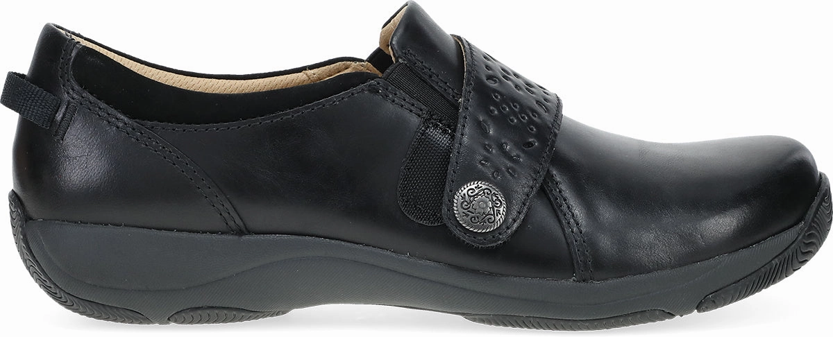 Sallie Black Waxy Burnished Refresh Walk