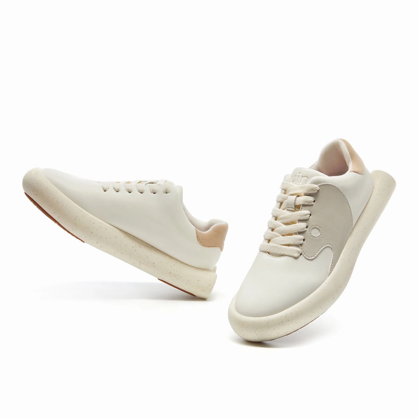 Rubberized Finish Shell White Chamb??ry 2 Women