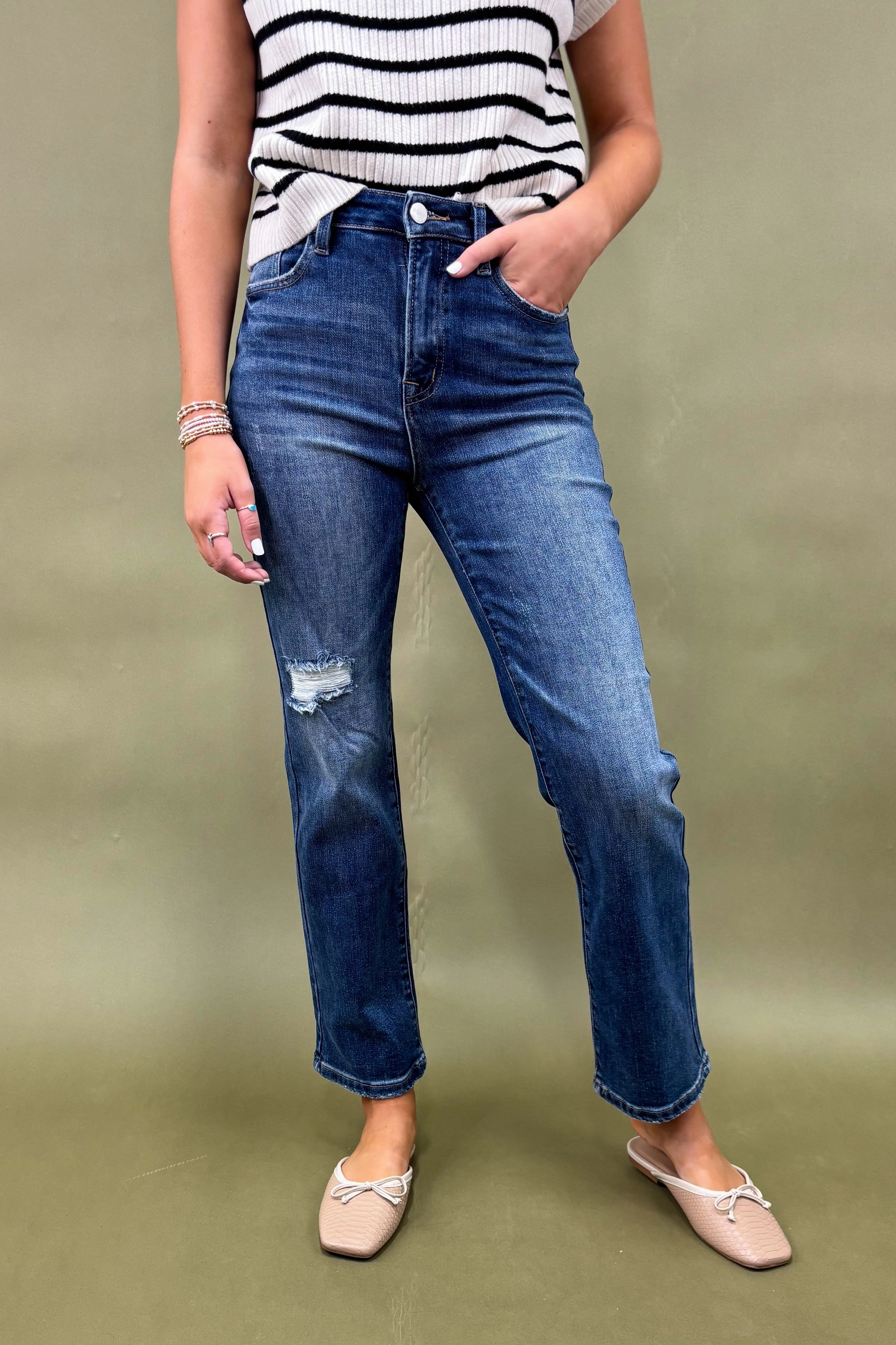 The Sutton Ankle Straight Jeans Cozy Design
