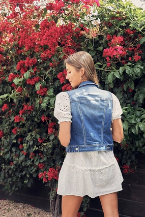 Distressed Denim Vest Faux Fur Collar