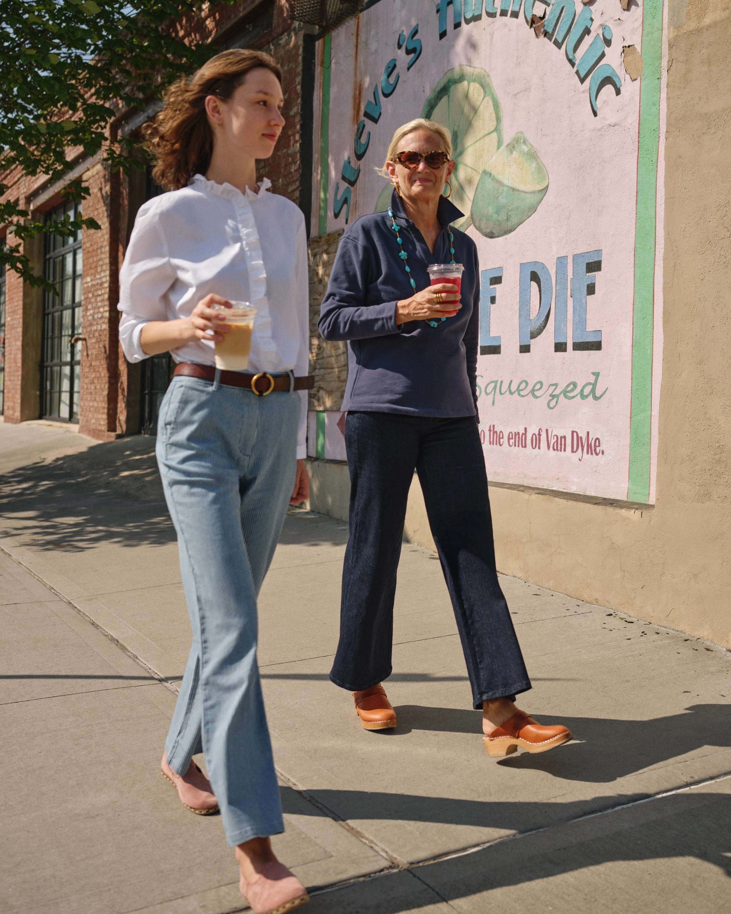 Ruffle Shirt in White Broadcloth TaglessNecklineComfort FlexibleRibbedTrims