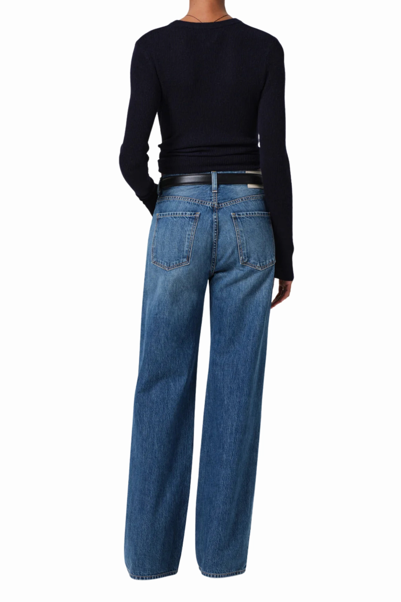 Annina in Sunland 30" Weekend Vibes