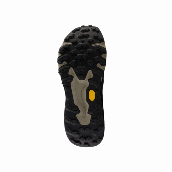 New Balance Women's Fresh Foam X Hierro v9 Wide Stone Saucony Jazz running in a stone bridge area shoes