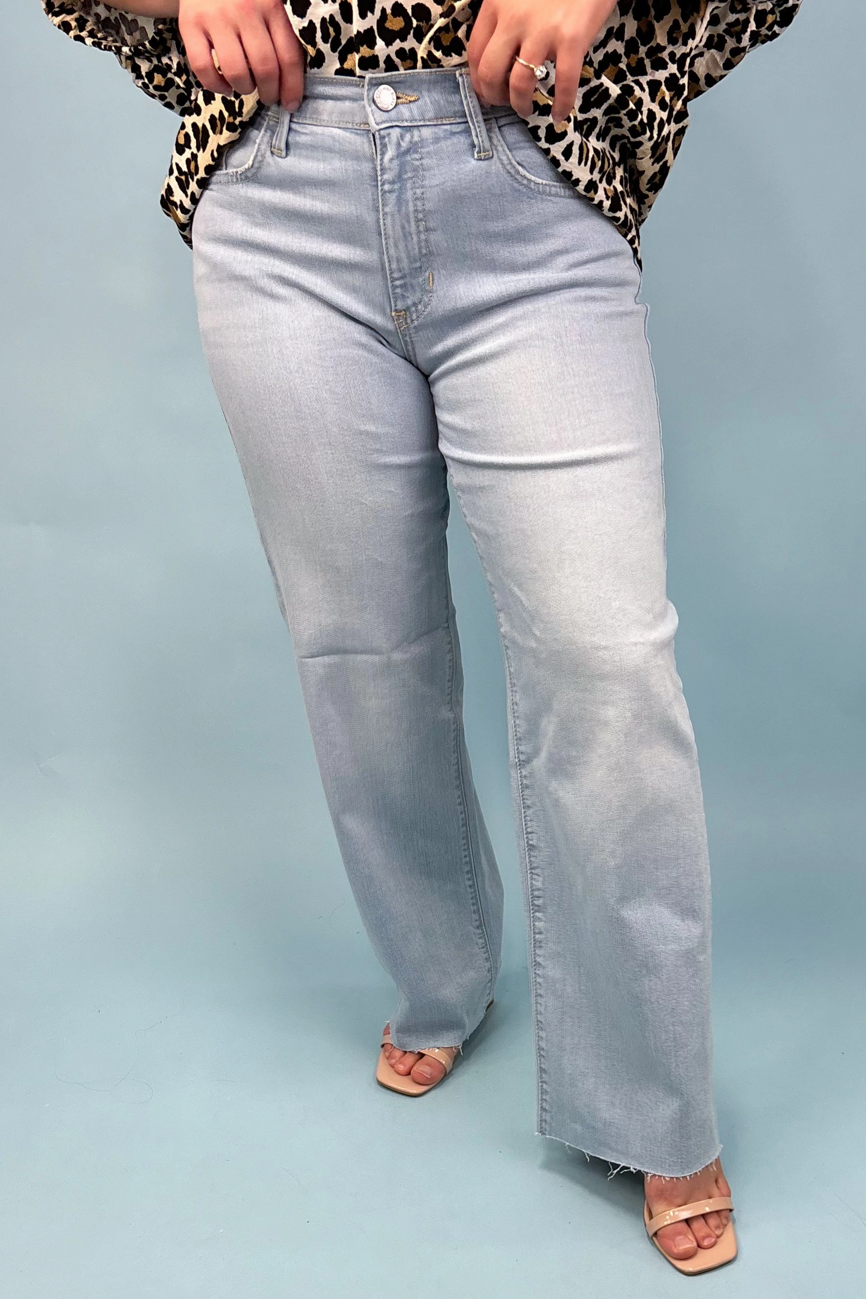 The Nova Mid Rise Jeans Hidden Zip Pockets LowProfileStitching