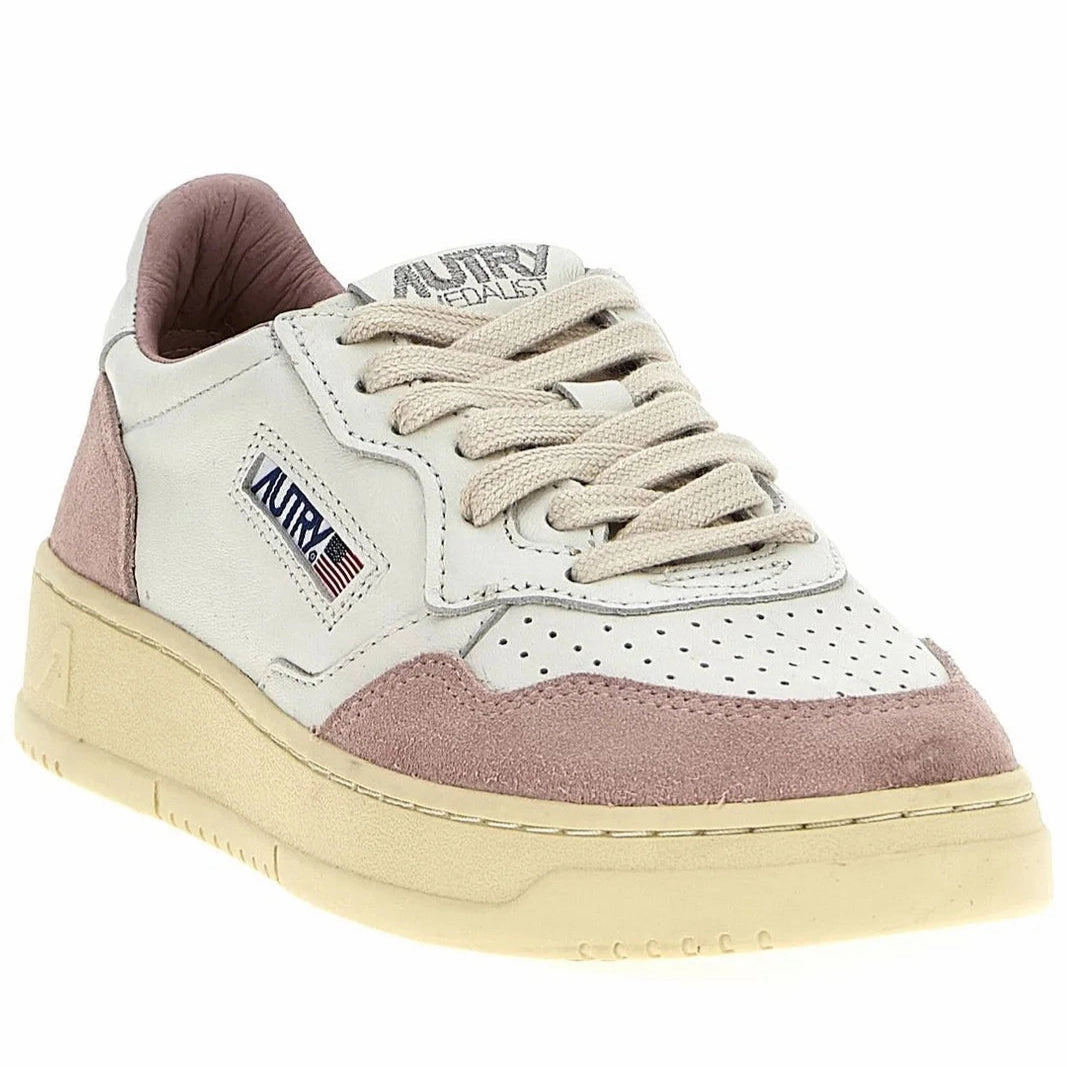 Medalist Low Sneaker (White   Powder Leather Suede) Cushioned heel