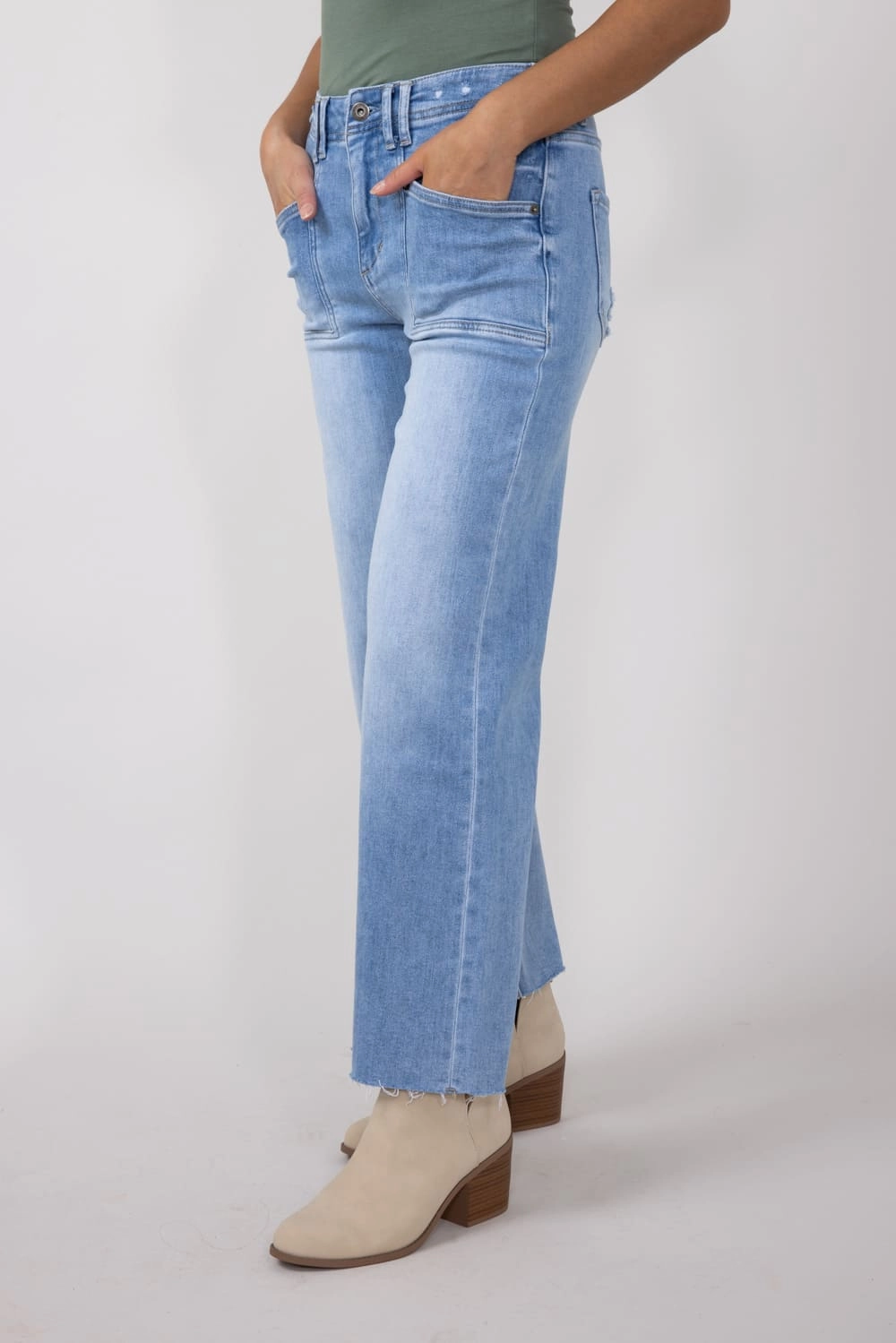 Match With All Mica High-Rise Light Wash Clean Cropped Wide Leg Jeans for Women | MDP-W3219