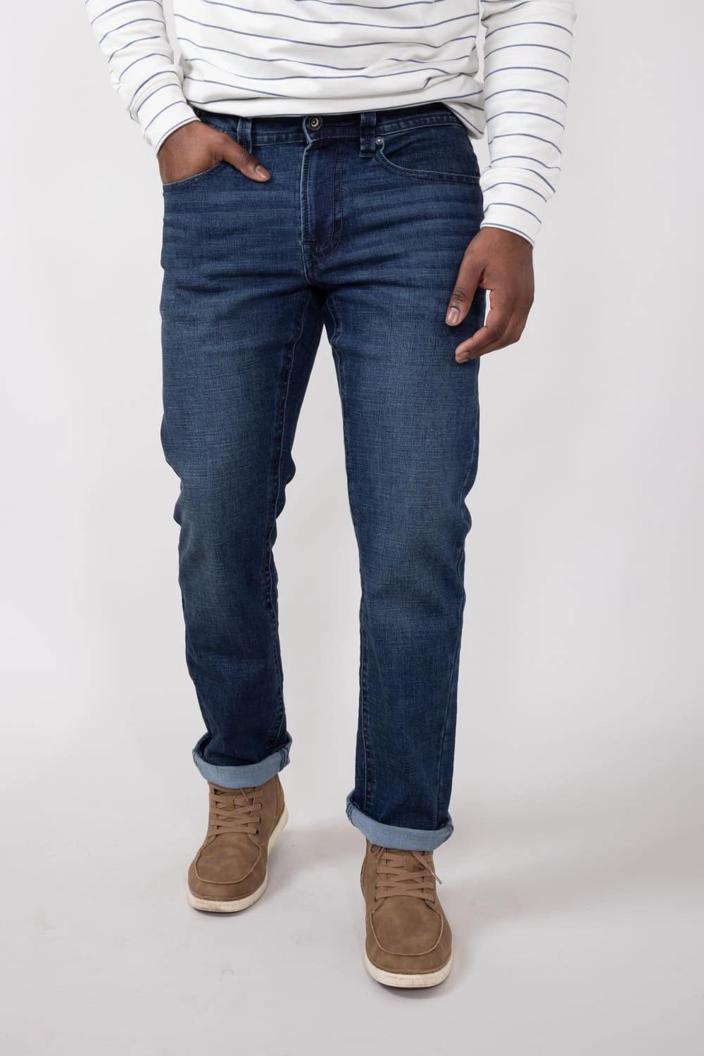 Axel Jeans Lincoln New Castle Athletic Straight Jeans for Men | AXMB0085-LINCOLN Style Essential Simple Layers