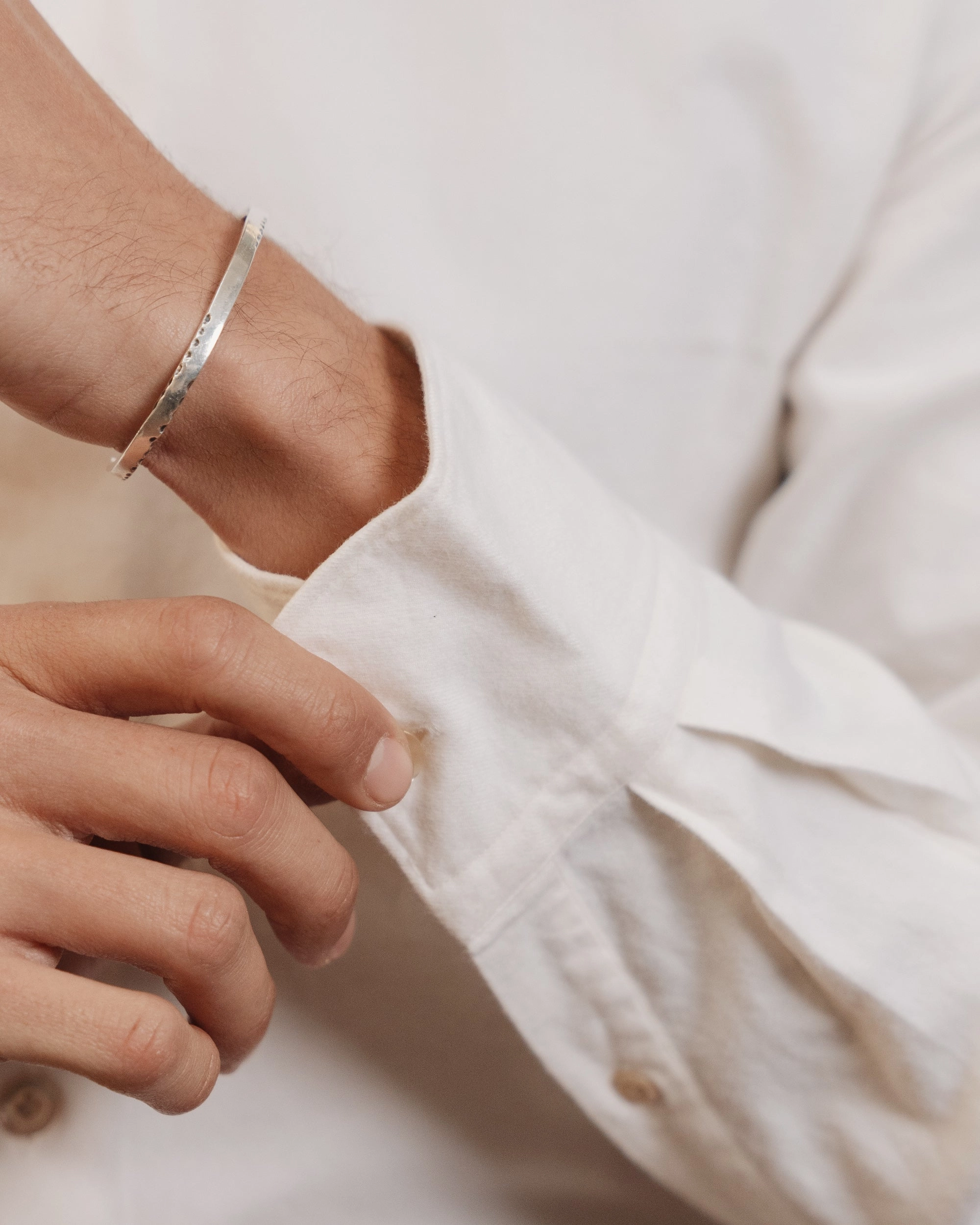 Lightweight Weave Tuckable Hem Gradella