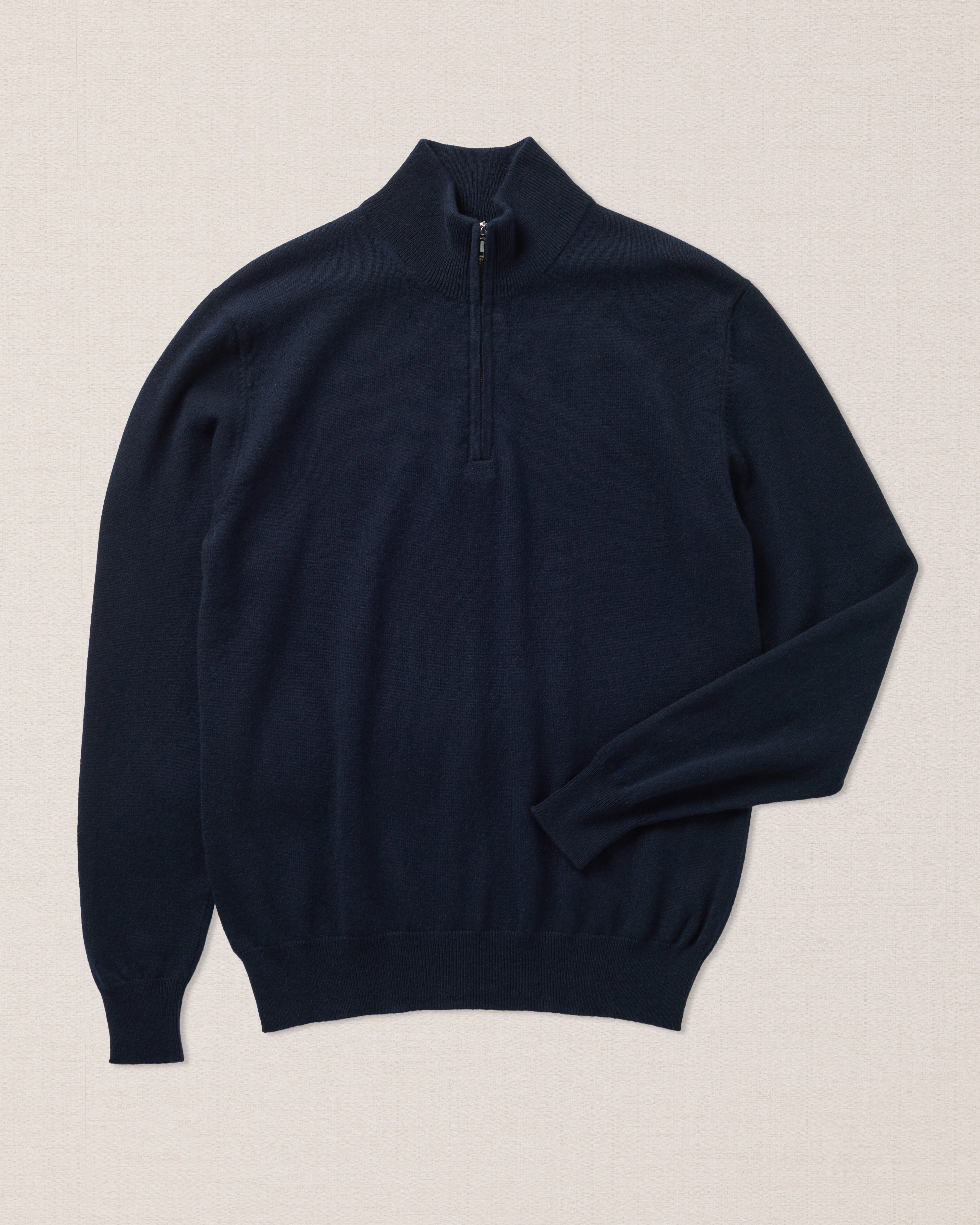 Minimal Casual Style Scarlino