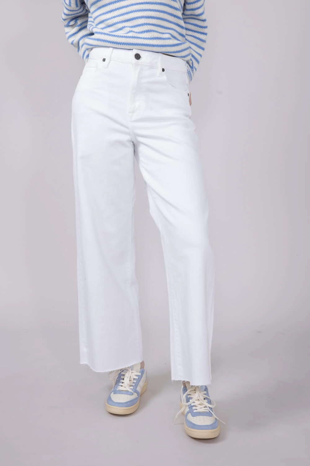 Athlete Fit Holiday Vibes Hidden Nori High Rise Wide Leg Cropped Jeans for Women in White | HD9256C-WHT