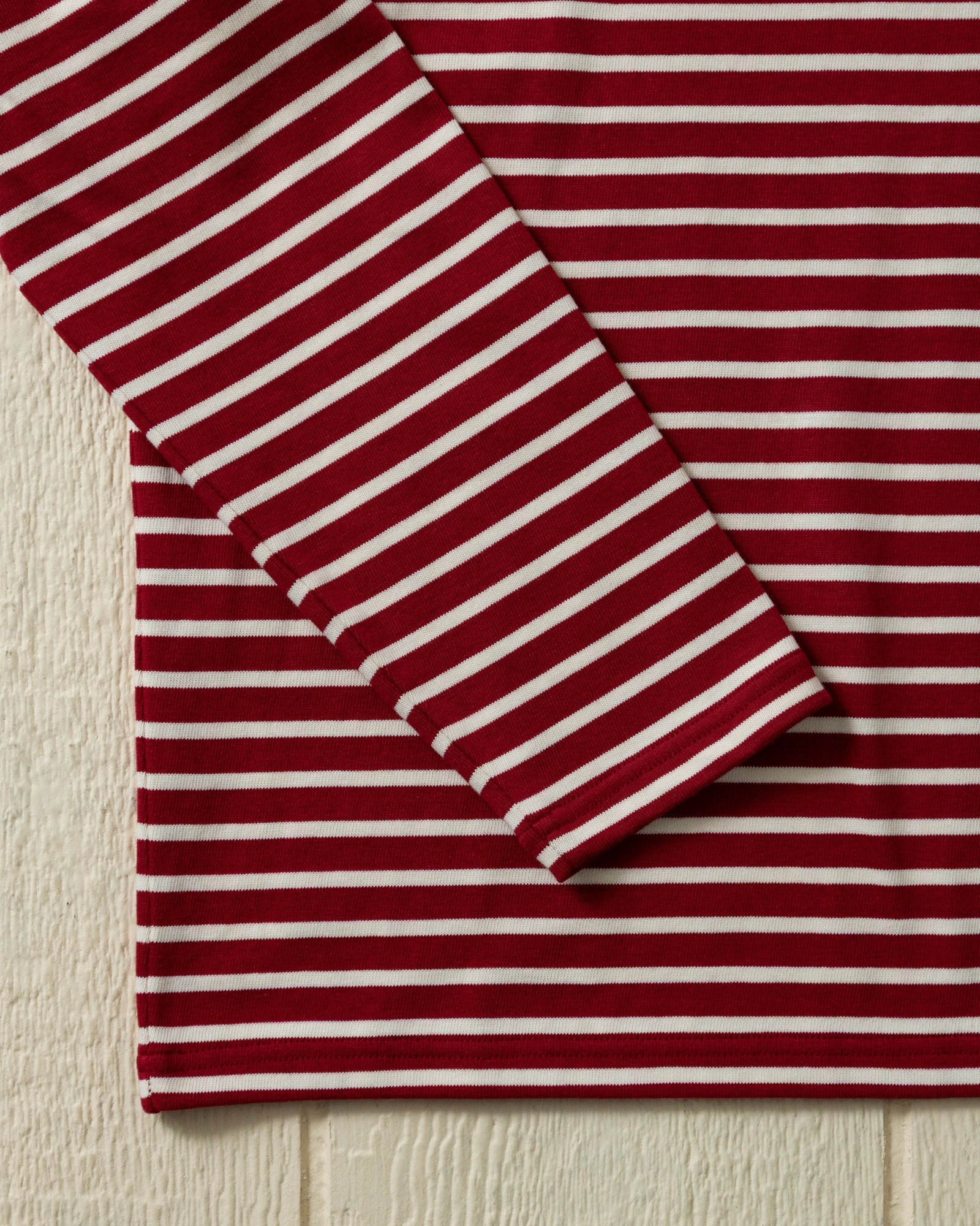 Cozy Comfort Men??s Breton Stripe Boatneck Tee in Red/Off White