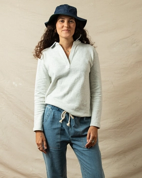 Inlet Pullover in Collegiate Loopback Terry SeamlessConstruction MeshPanel