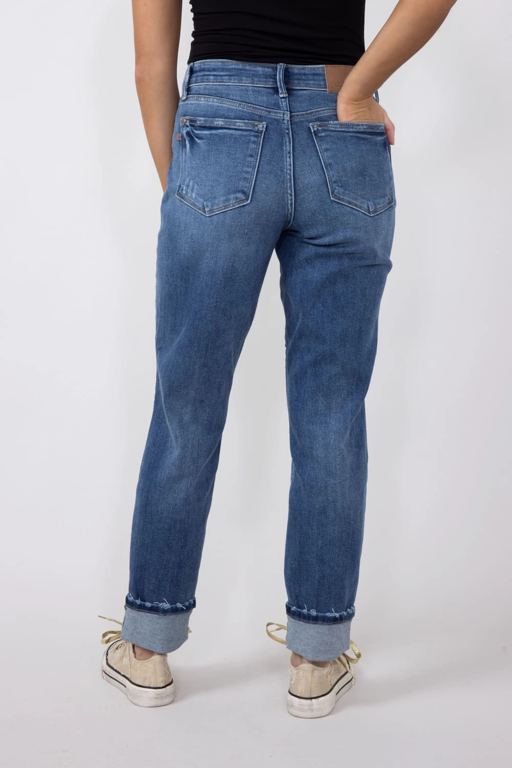 Timeless Design Loose Outdoor Adventure Work Meeting Judy Blue Mid-Rise Dark Wash Cuffed Boyfriend Jeans for Women | 82624REG