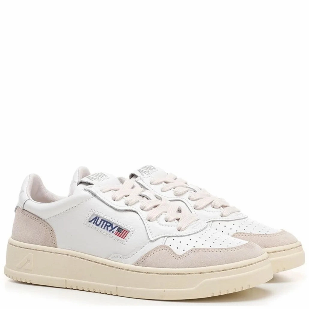 Smooth Design Molded Foam Medalist Low Sneaker (White Leather   Beige Suede)