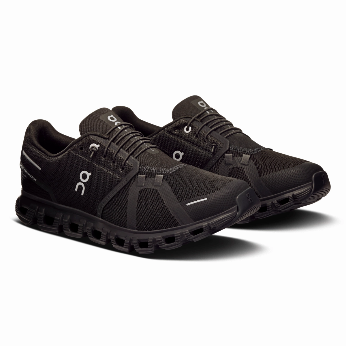 On Running Men's Cloud 6 Black/Black Sustainable production Stitched Detailing