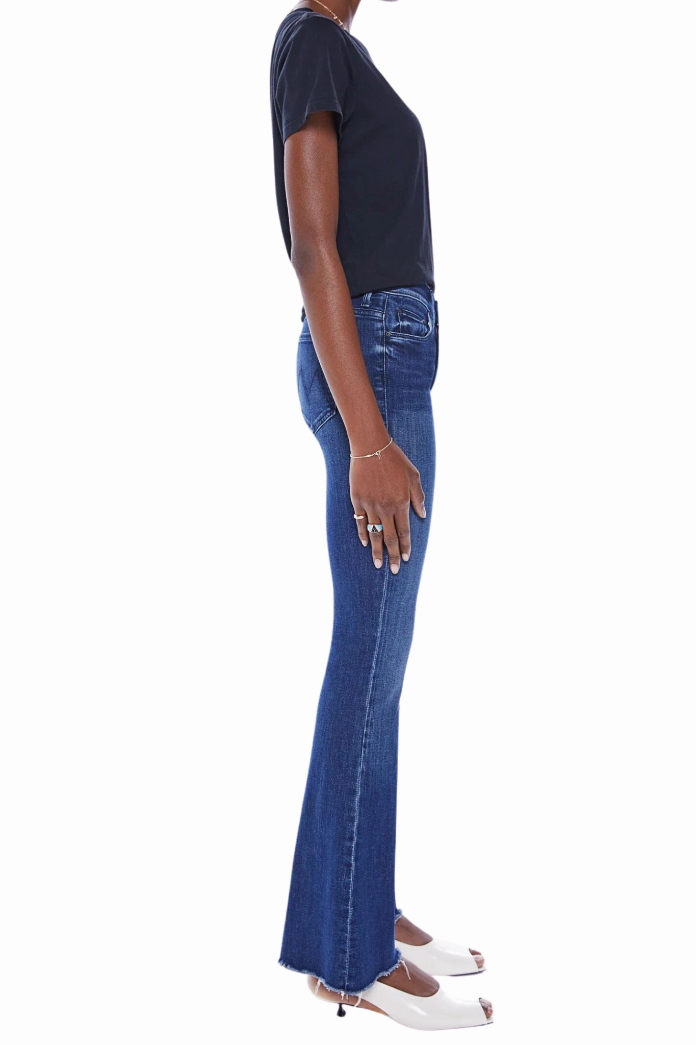 Slim Cut Daywear Fit The Weekender Fray in Mint Condition