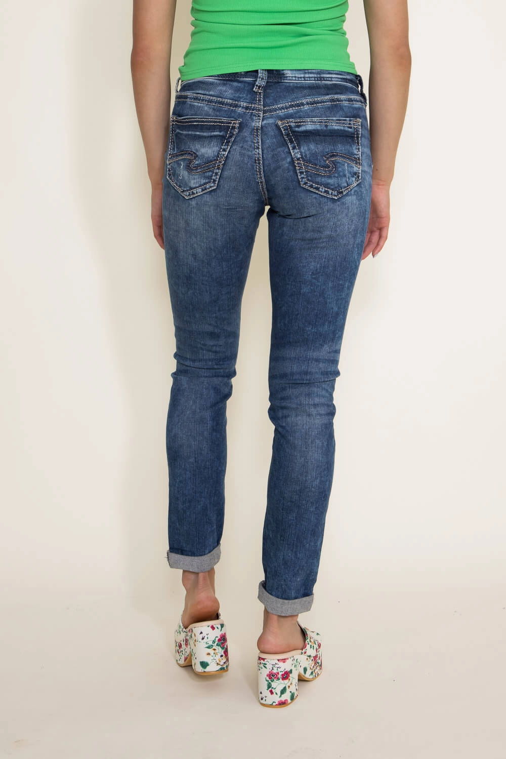 Movement Friendly Silver Jeans Destructed Skinny Girlfriend Jeans for Women | L27137SJL388