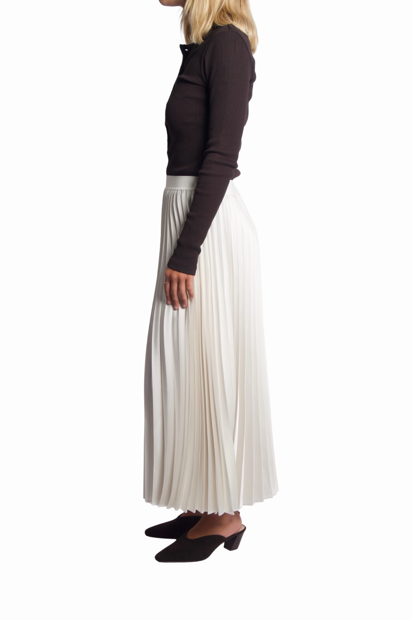 Melanie Midi Skirt in Ivory Smooth Motion quick dry