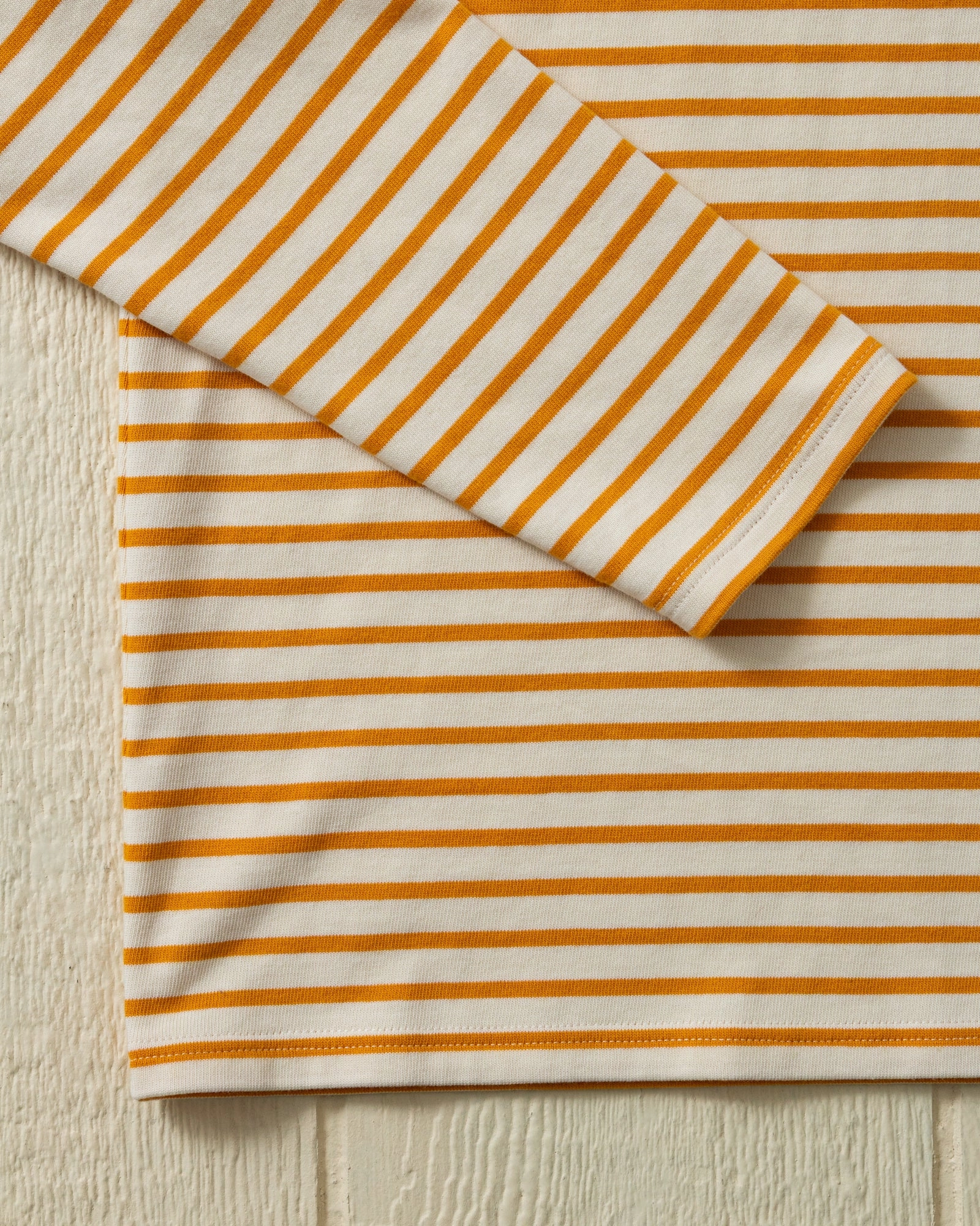 Men??s Breton Stripe Boatneck Tee in Off White/Sun Perfect for Any Outfit Easy-to-Style Top