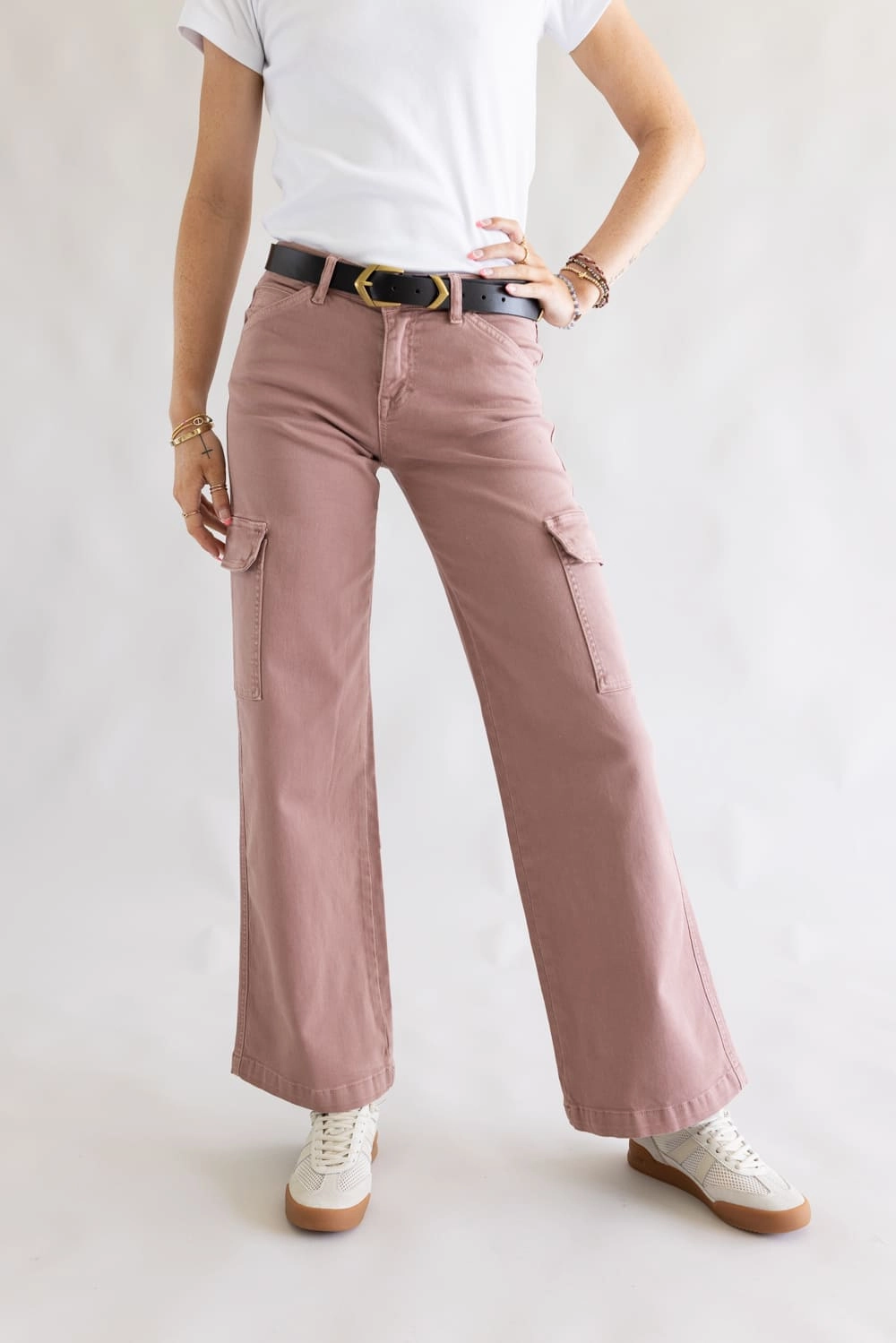 Effortless Design Mica Mid Rise Wide Leg Cargo Jeans for Women in Mauve | MDP-W551PL