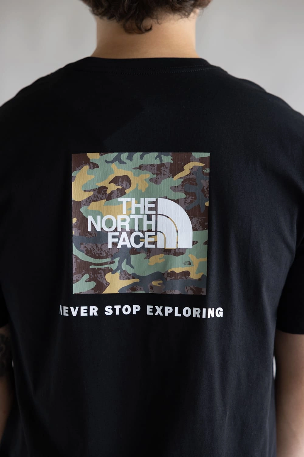 WrinkleResistant The North Face Evolution Camo Box T-Shirt for Men in Black | NF0A8FN0-JK3