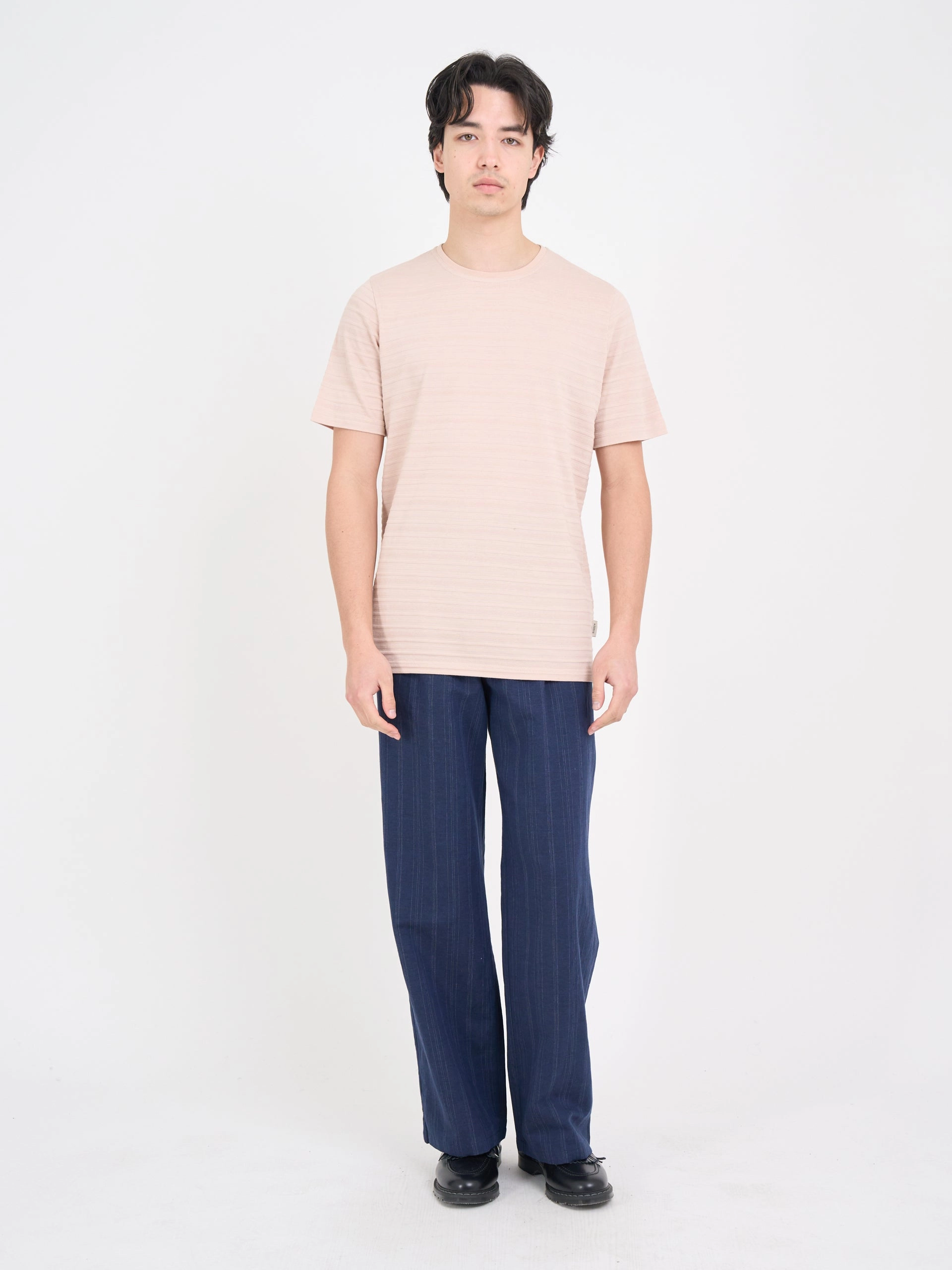 Conduit T-Shirt Dornie Pink Tagless Neckline