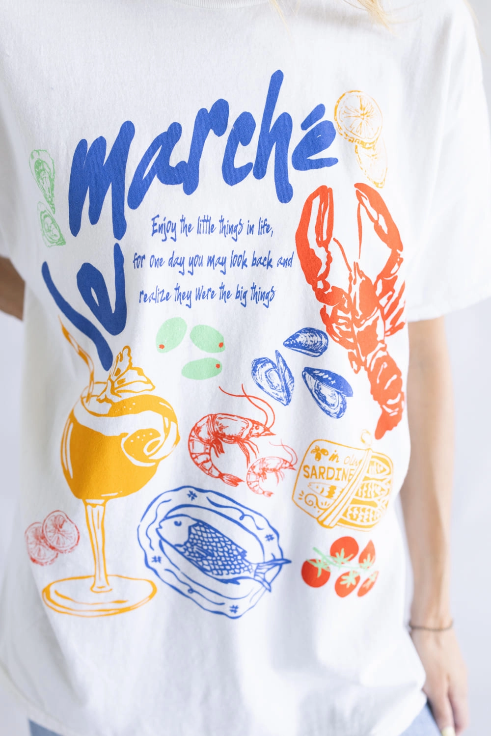 Casual Comfort Wear Sustainable Fibers Le Marche Picnic Graphic T-Shirt for Women in Cream | H6955TK-CREAM