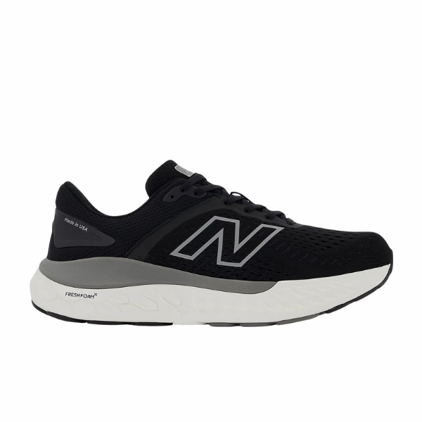 New Balance Women's Fresh Foam X 1540v4 Wide Black/White Running Club
