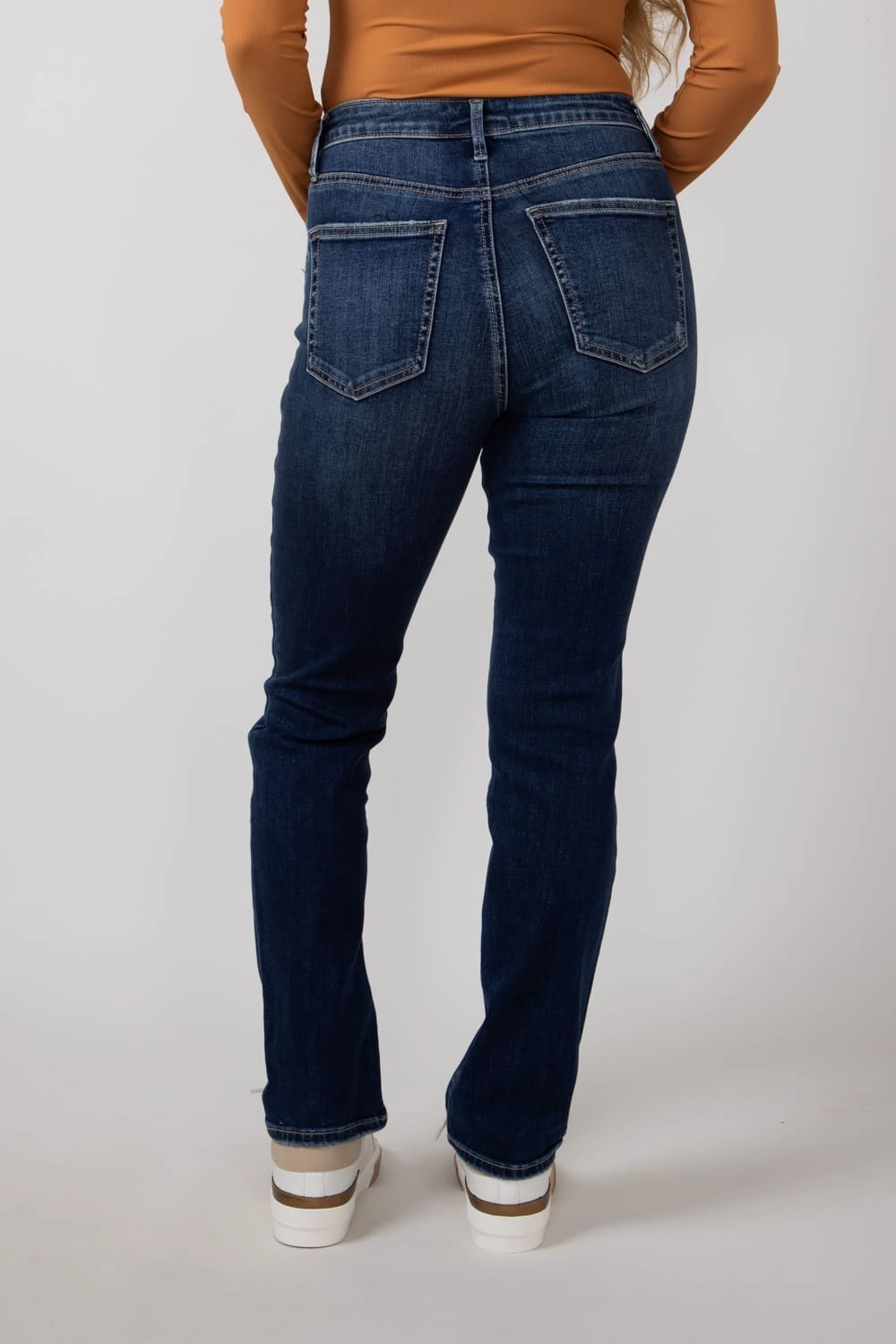 Contemporary Wear Silver Jeans High Rise Isbister Straight Jeans for Women | L74321SIA341