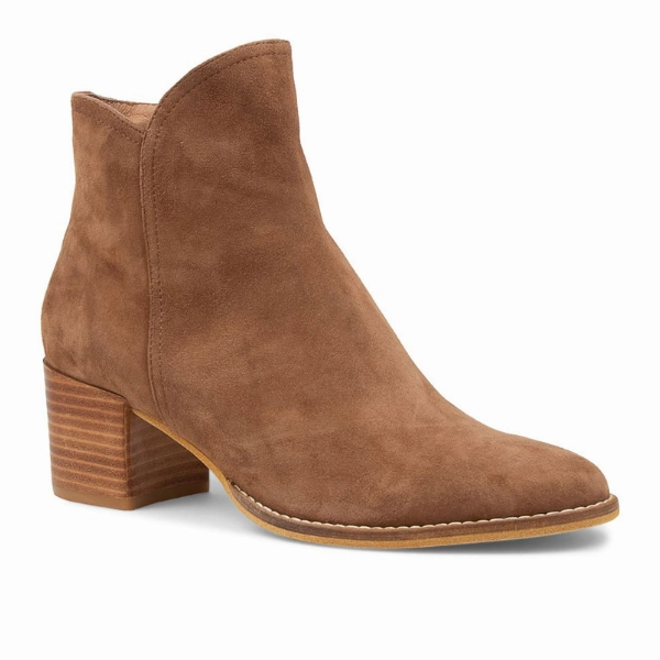 Reinforced Heel Counter Django & Juliette Women's Mockas Chocolate Suede